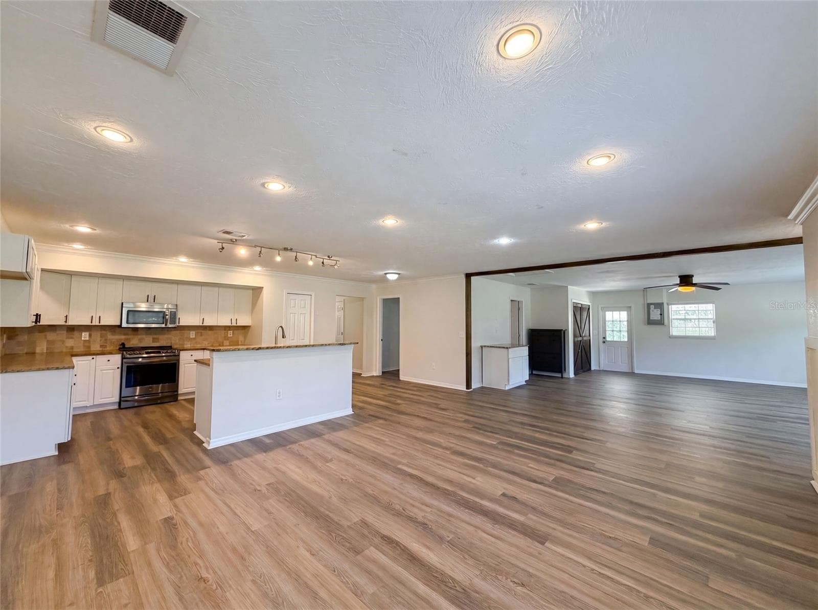 Single Family Residence at 2805 105TH ST E, PALMETTO, photo 7 of 29