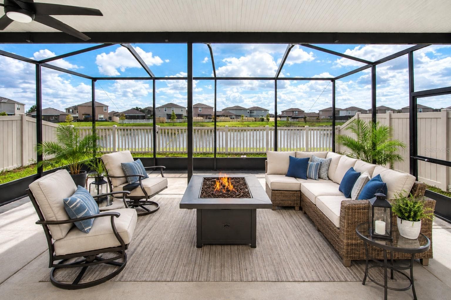 Single Family Residence at 9437 LEMON DROP LOOP, SUN CITY CENTER, photo 4 of 87