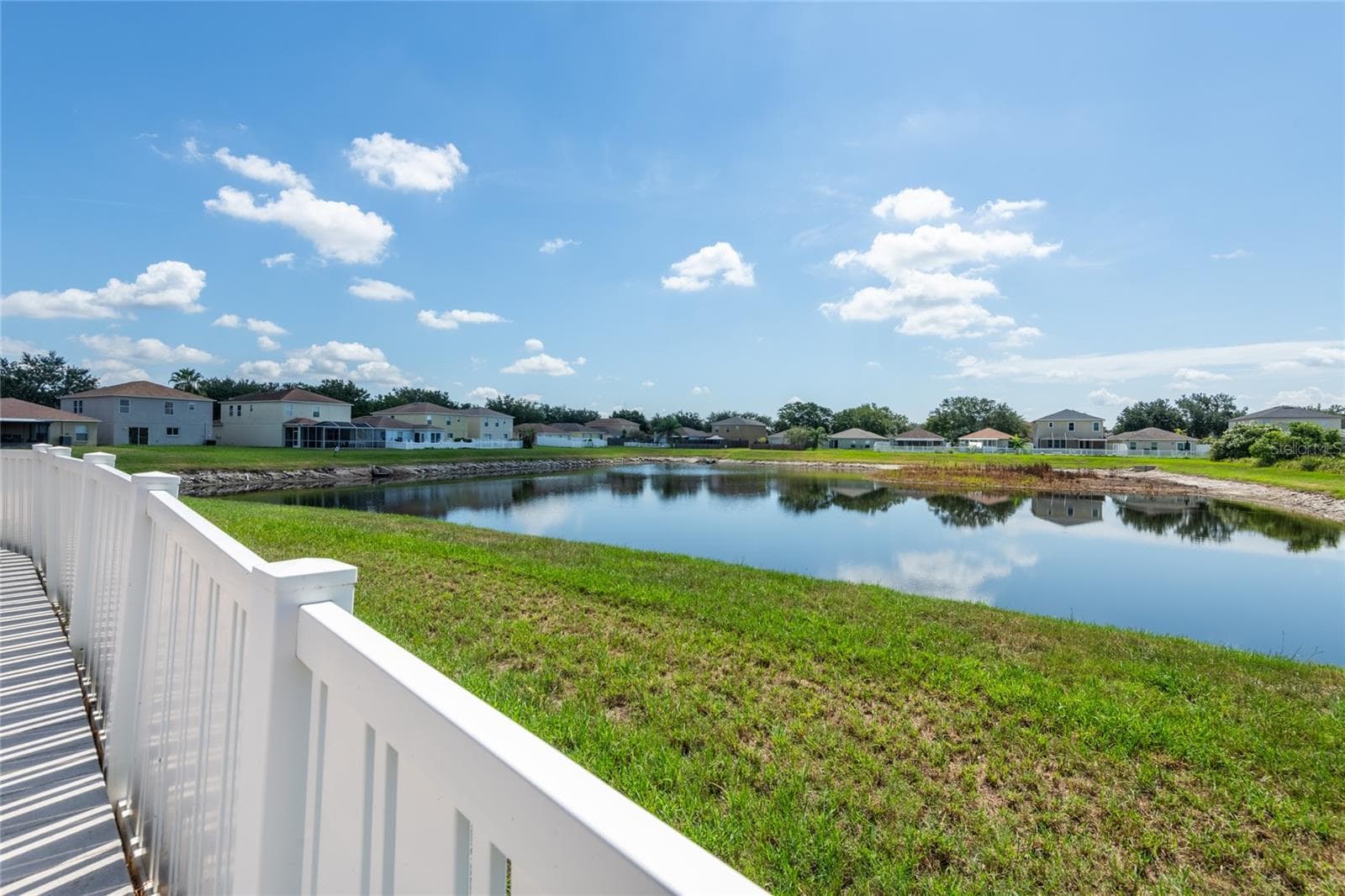 Single Family Residence at 10907 GOLDEN SILENCE DR, RIVERVIEW, photo 5 of 29