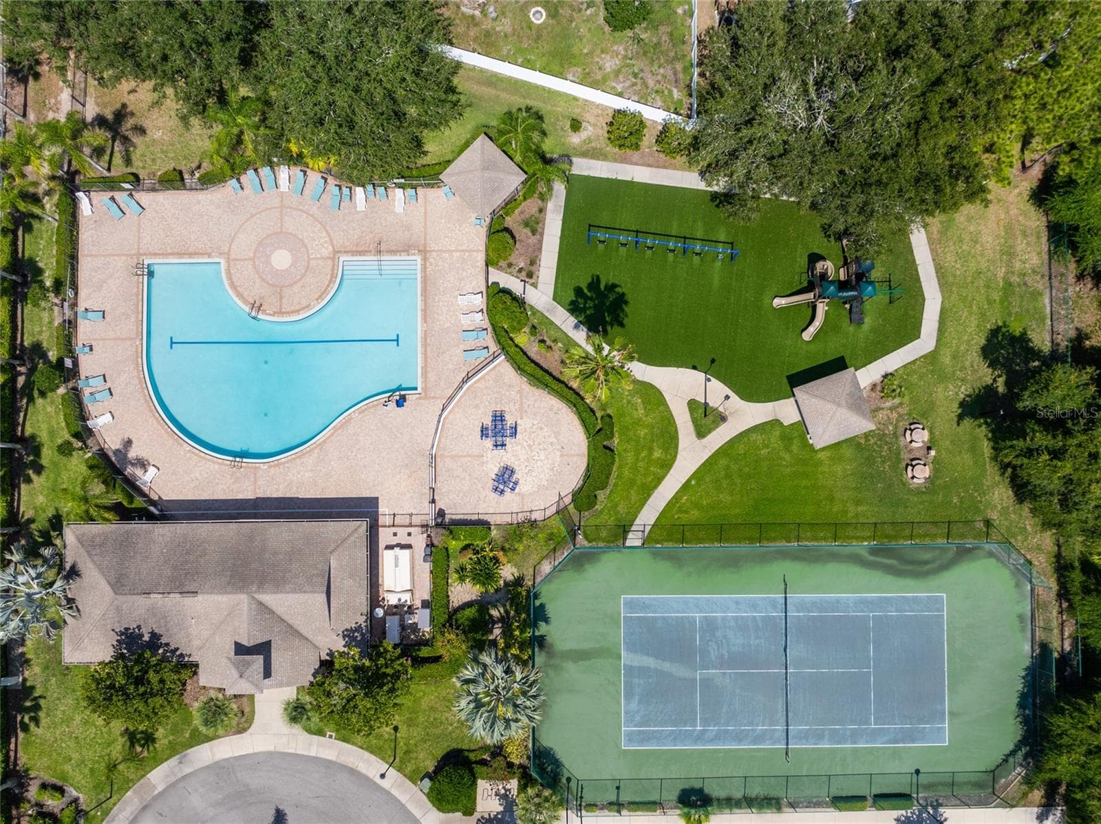 Community Amenities - 10907 GOLDEN SILENCE DR, RIVERVIEW