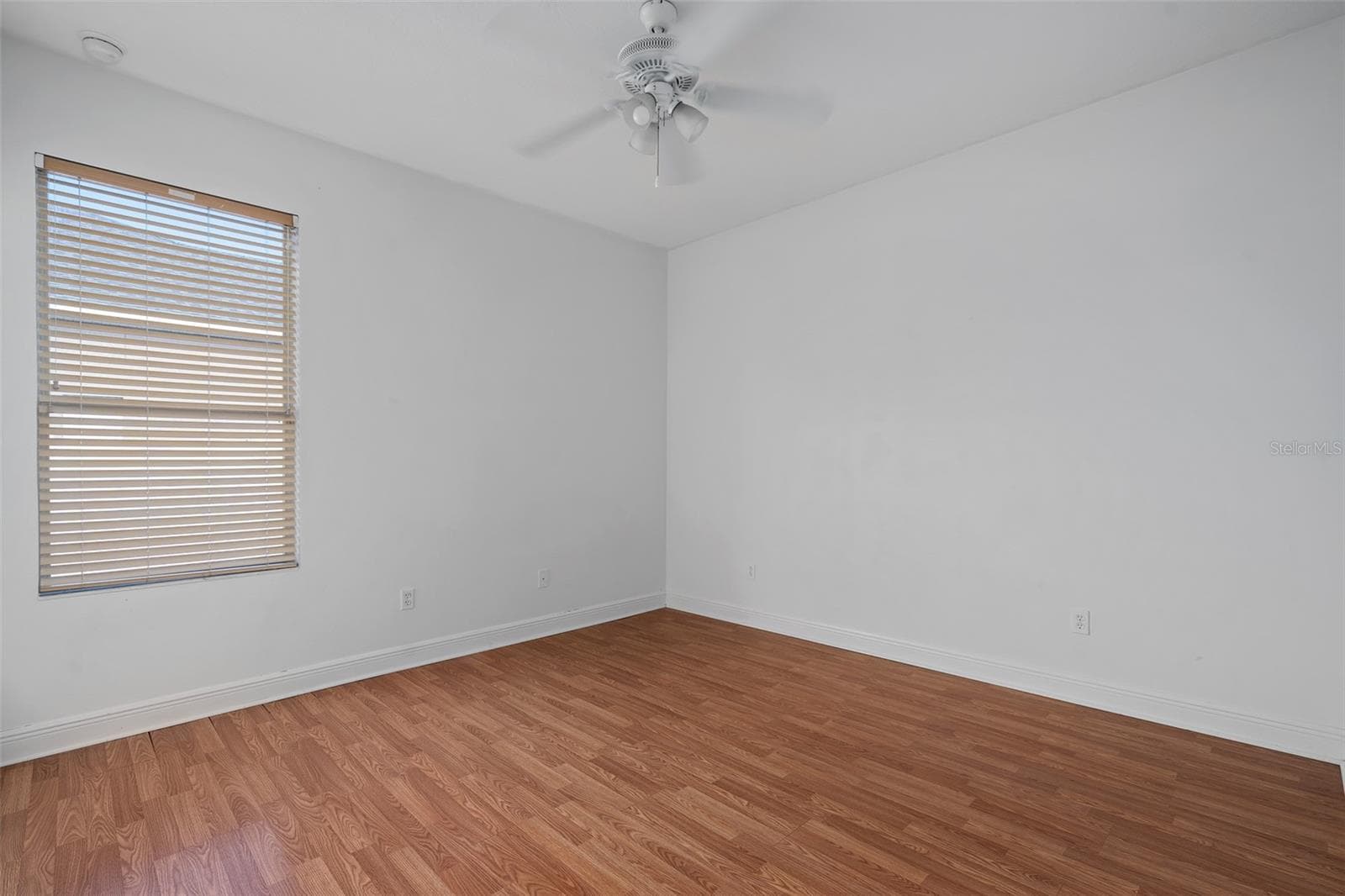 Single Family Residence at 1642 CHANDELLE LN, WINTER GARDEN, photo 9 of 46