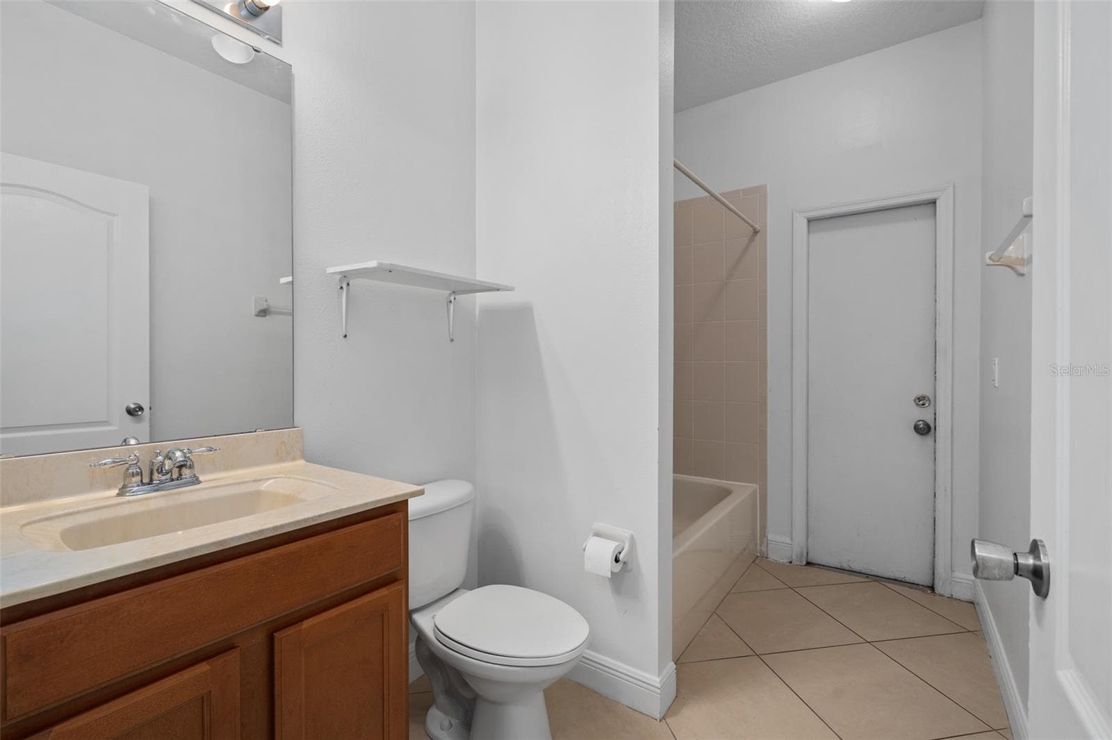 Single Family Residence at 1642 CHANDELLE LN, WINTER GARDEN, photo 12 of 46