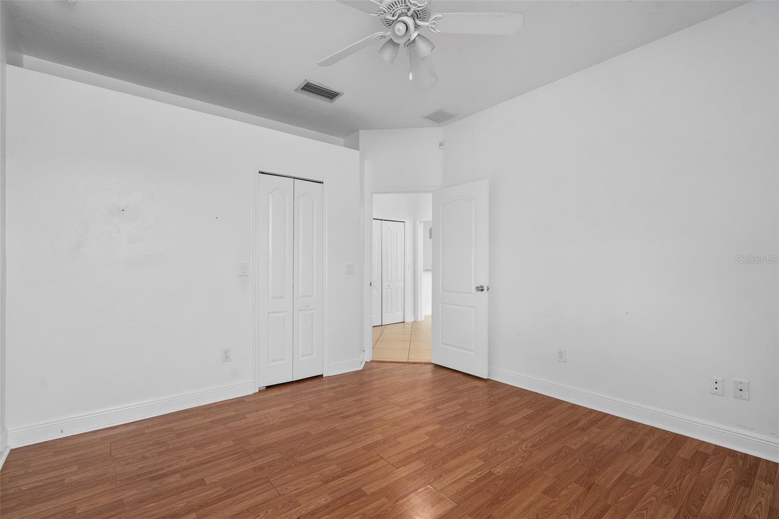 Single Family Residence at 1642 CHANDELLE LN, WINTER GARDEN, photo 13 of 46