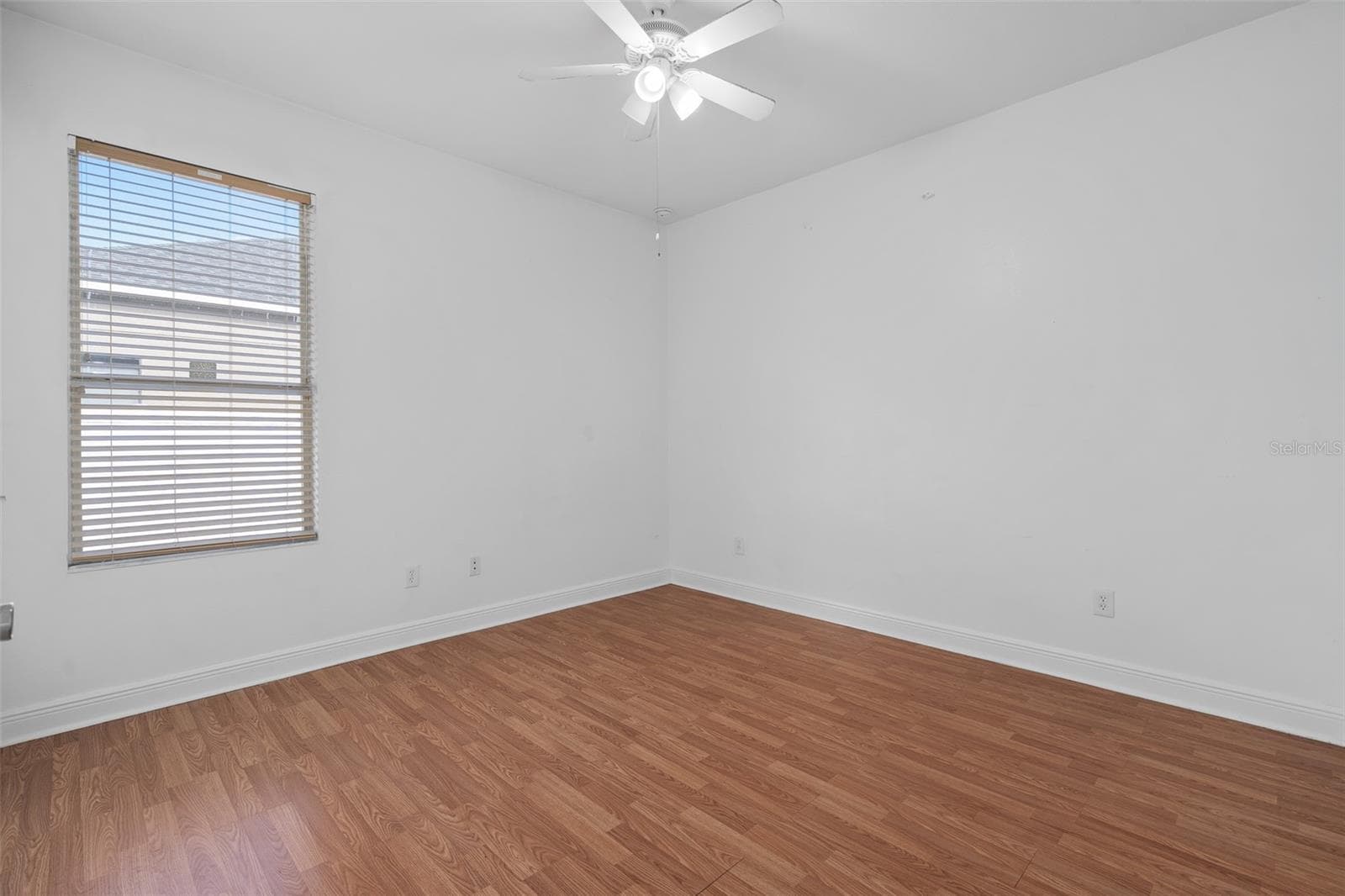 Single Family Residence at 1642 CHANDELLE LN, WINTER GARDEN, photo 16 of 46