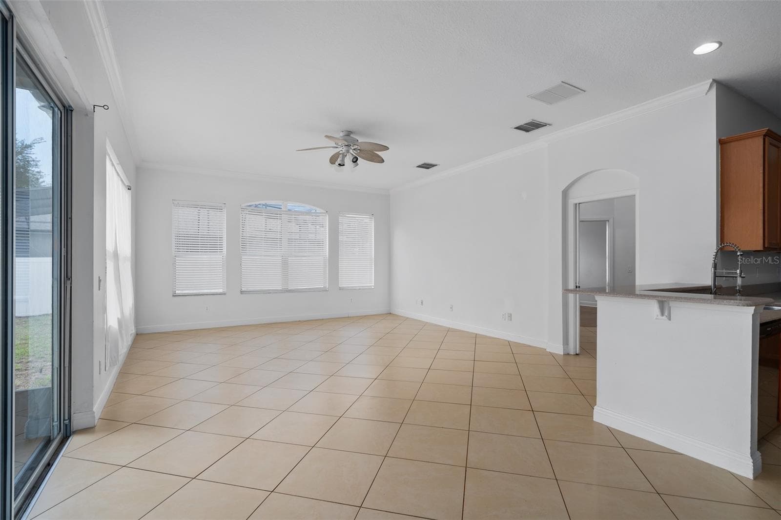 Single Family Residence at 1642 CHANDELLE LN, WINTER GARDEN, photo 23 of 46