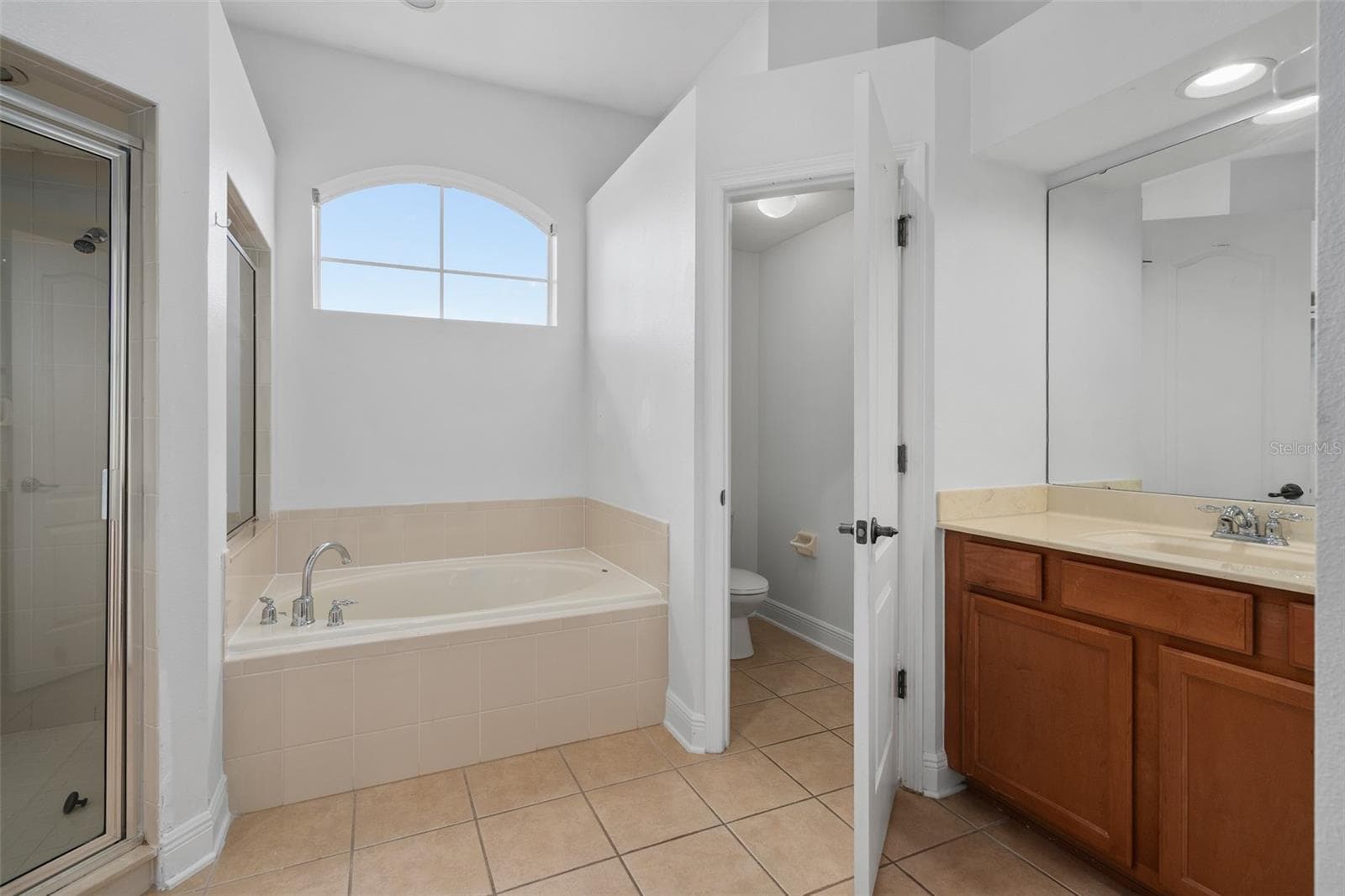 Single Family Residence at 1642 CHANDELLE LN, WINTER GARDEN, photo 25 of 46