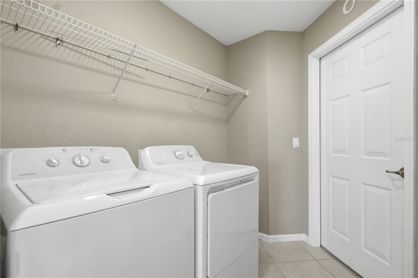 Condominium at 3010 MEANDERING WAY #101, FORT MYERS, photo 4 of 18