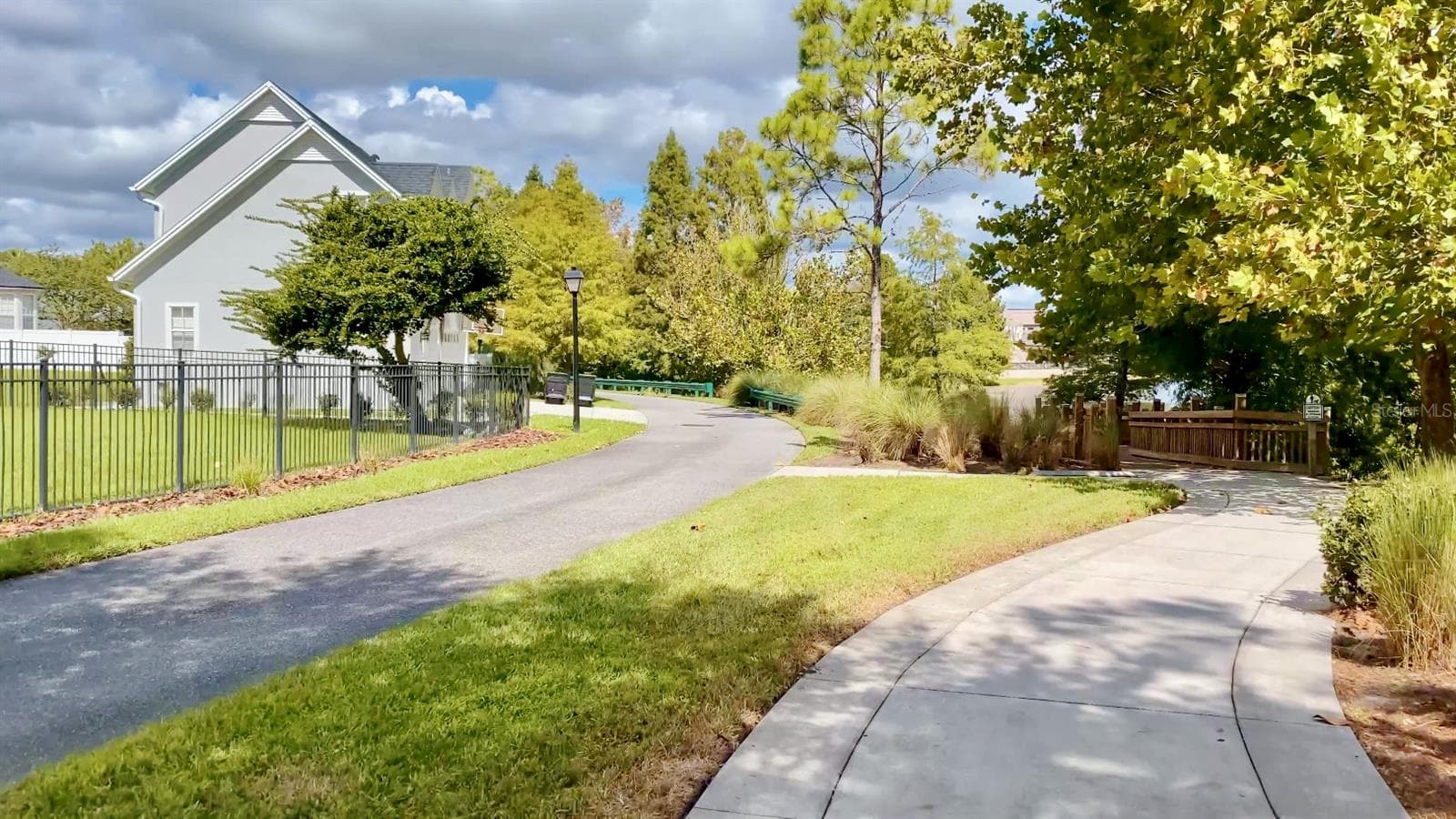 Single Family Residence at 807 OAK SHADOWS RD, CELEBRATION, photo 80 of 97