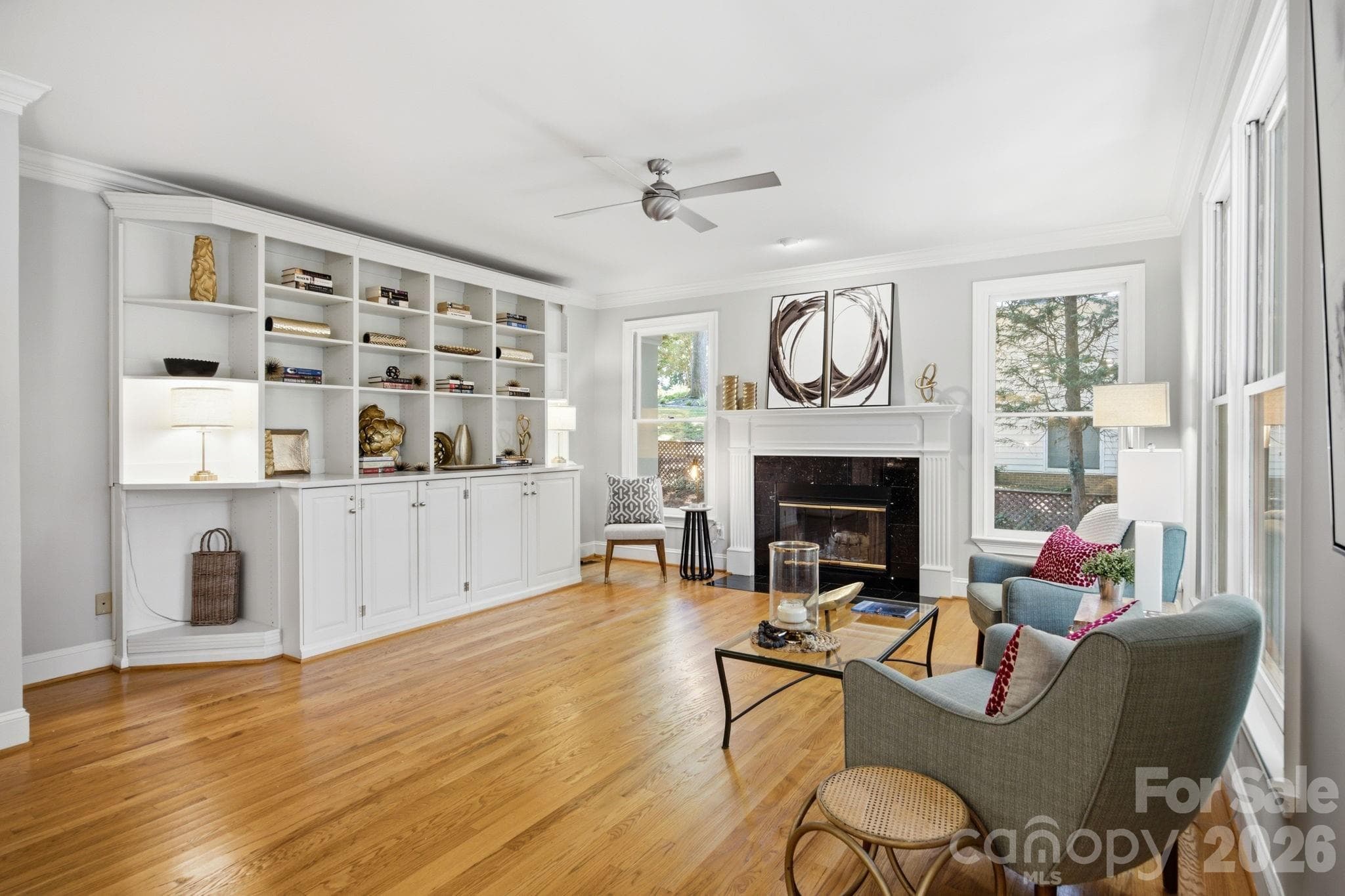 Single Family Residence at 20011 Chapel Point Lane, Cornelius, photo 12 of 39