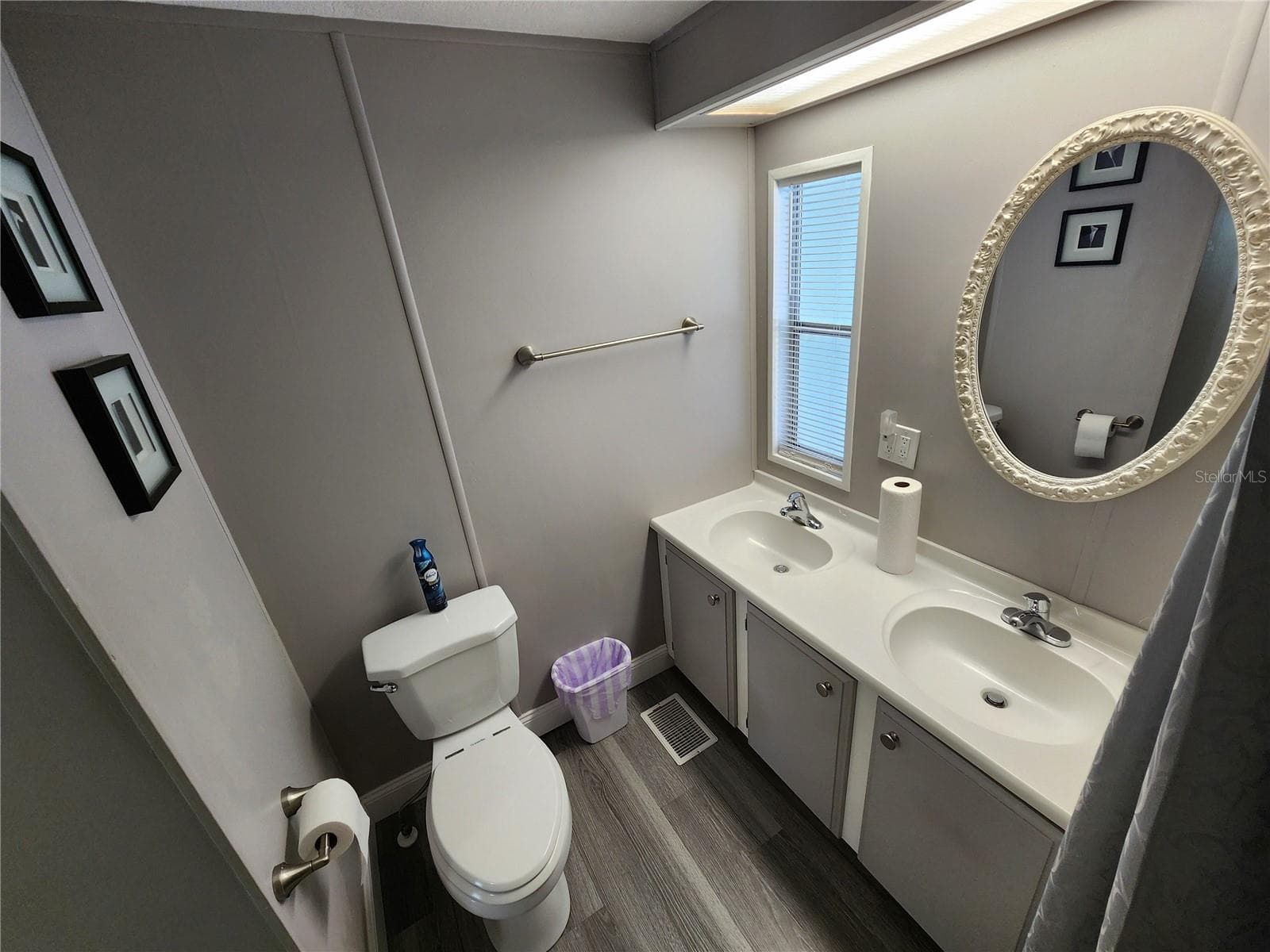 Guest Bathroom - 808 53RD AVE E #223, BRADENTON