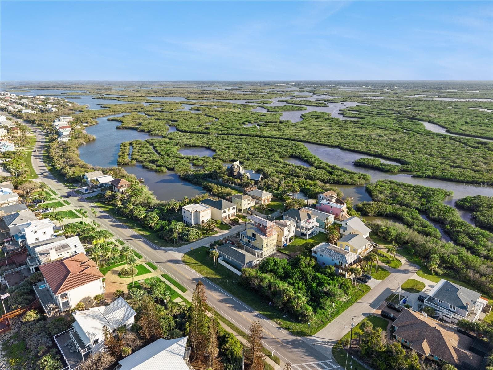 Explore the backwaters of the Indian River with direct access from your private dock. - 884 CATFISH AVE, NEW SMYRNA BEACH