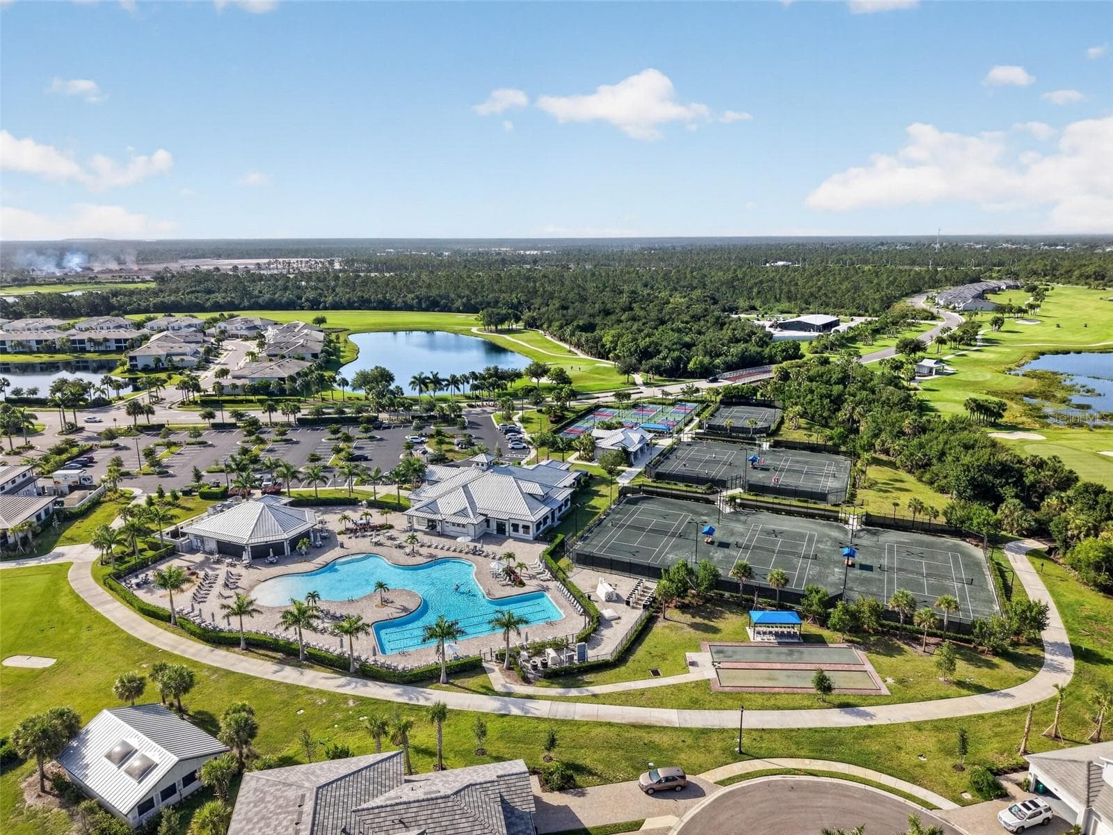 Main Pool, Tiki Bar and Restaurant, Tennis, Pickleball, Bocce, Gym, Spa... - 14648 SYCAMORE CT #3022, PUNTA GORDA