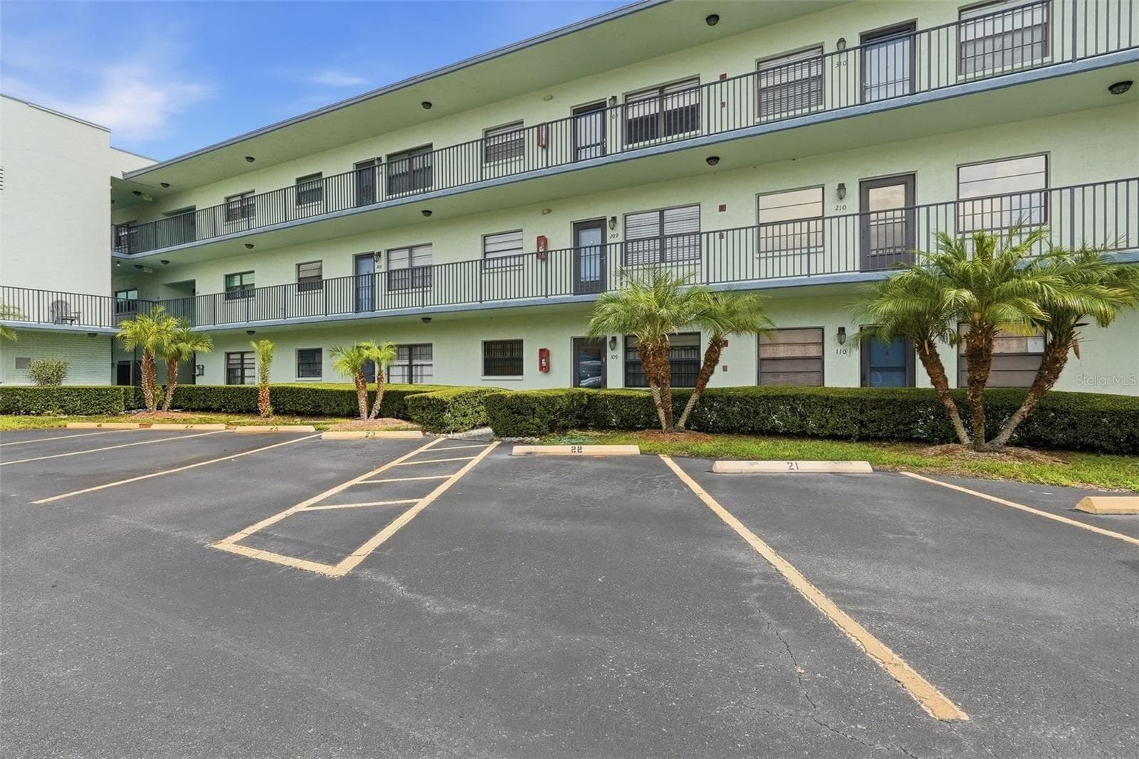 5973 TERRACE PARK DR N #109
