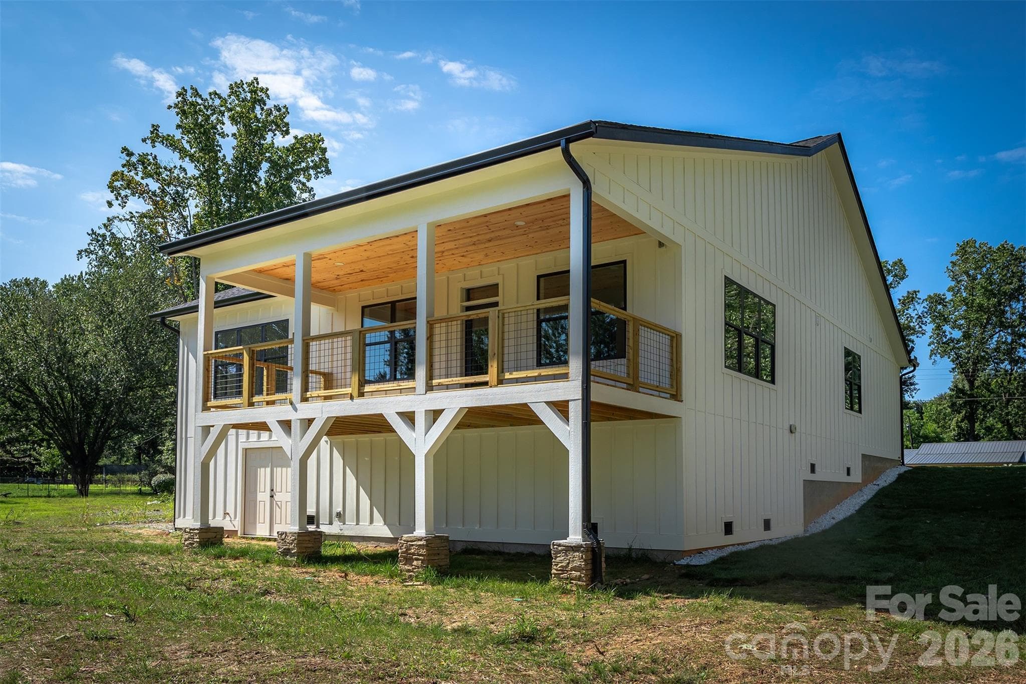 Large deck facing the private back yard - 808 Maybank Drive, Hendersonville