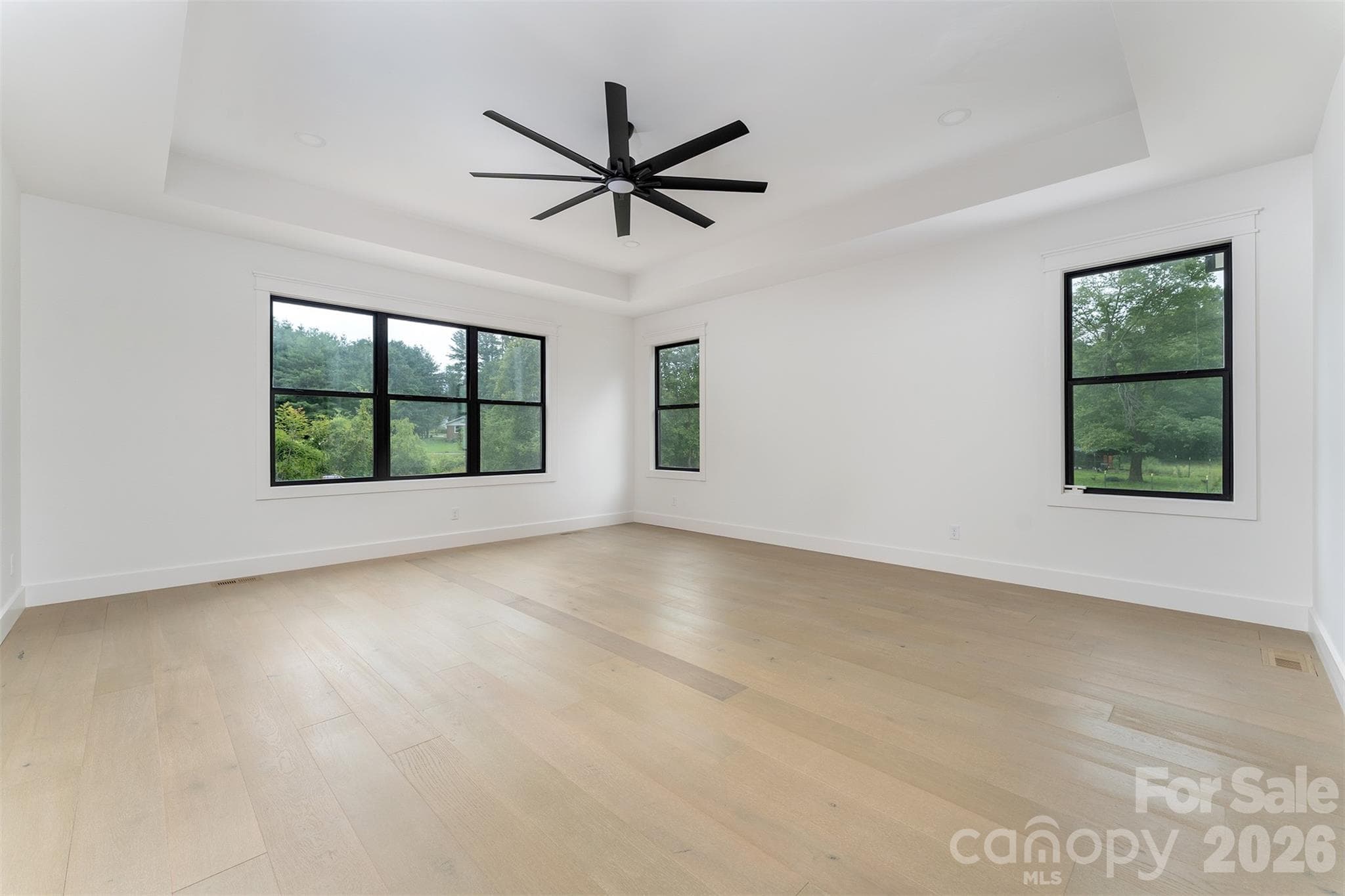Large Primary Suite - 808 Maybank Drive, Hendersonville