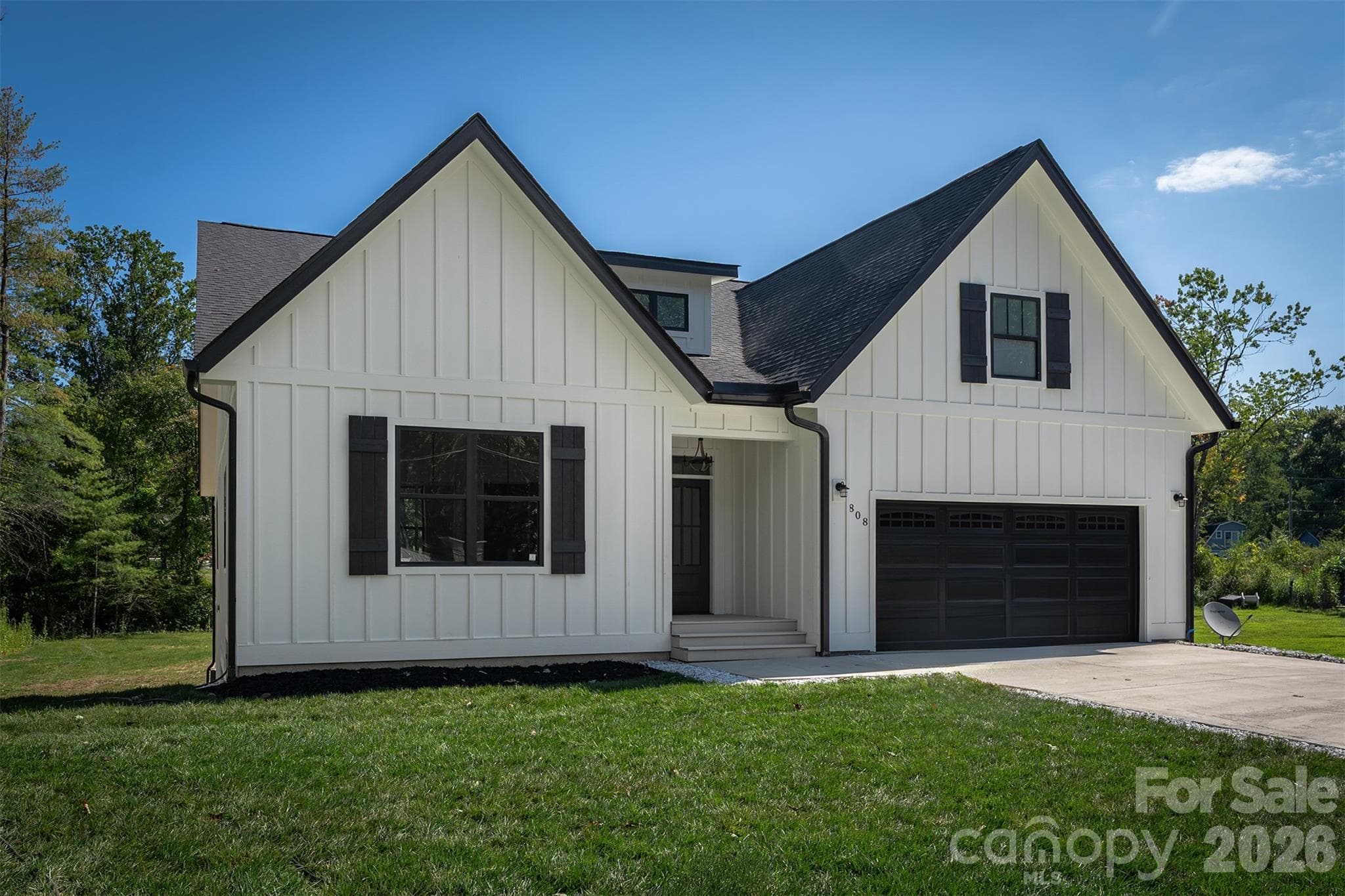 Single Family Residence at 808 Maybank Drive, Hendersonville, photo 27 of 32