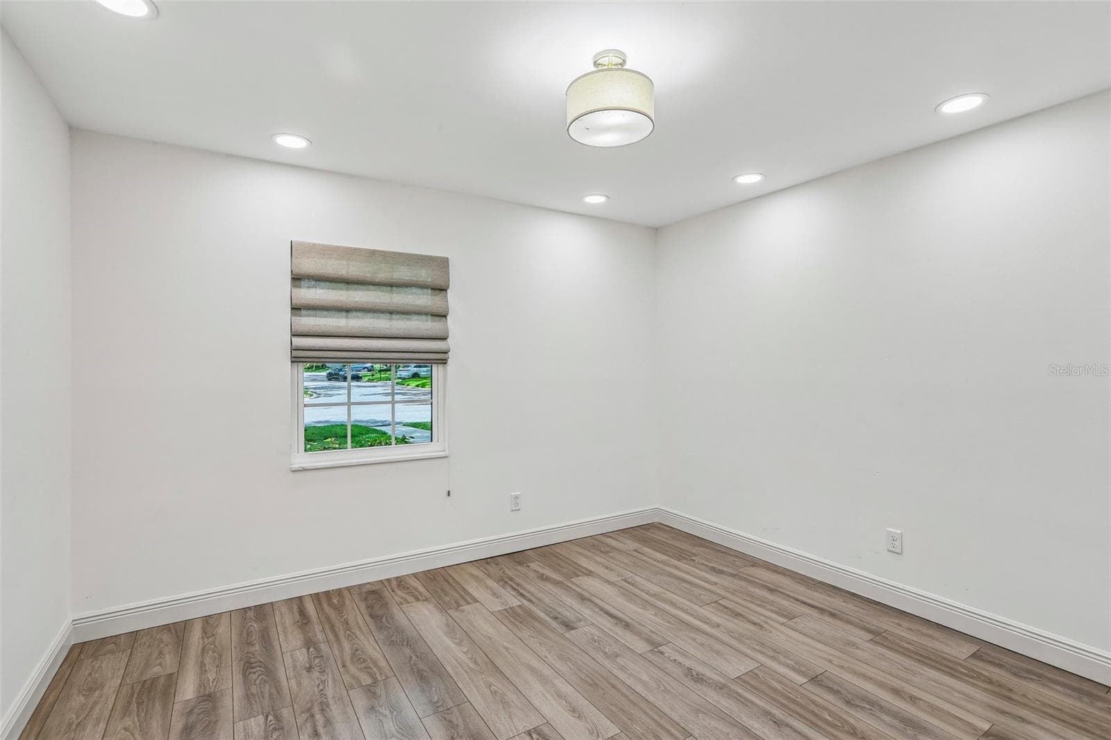 Single Family Residence at 4708 W NEPTUNE ST, TAMPA, photo 23 of 39