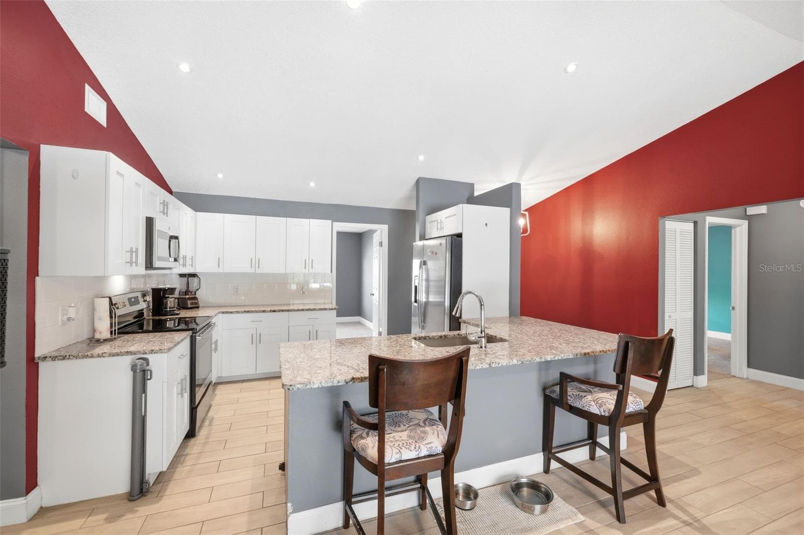 Kitchen - 10110 BRIAR CIR, HUDSON