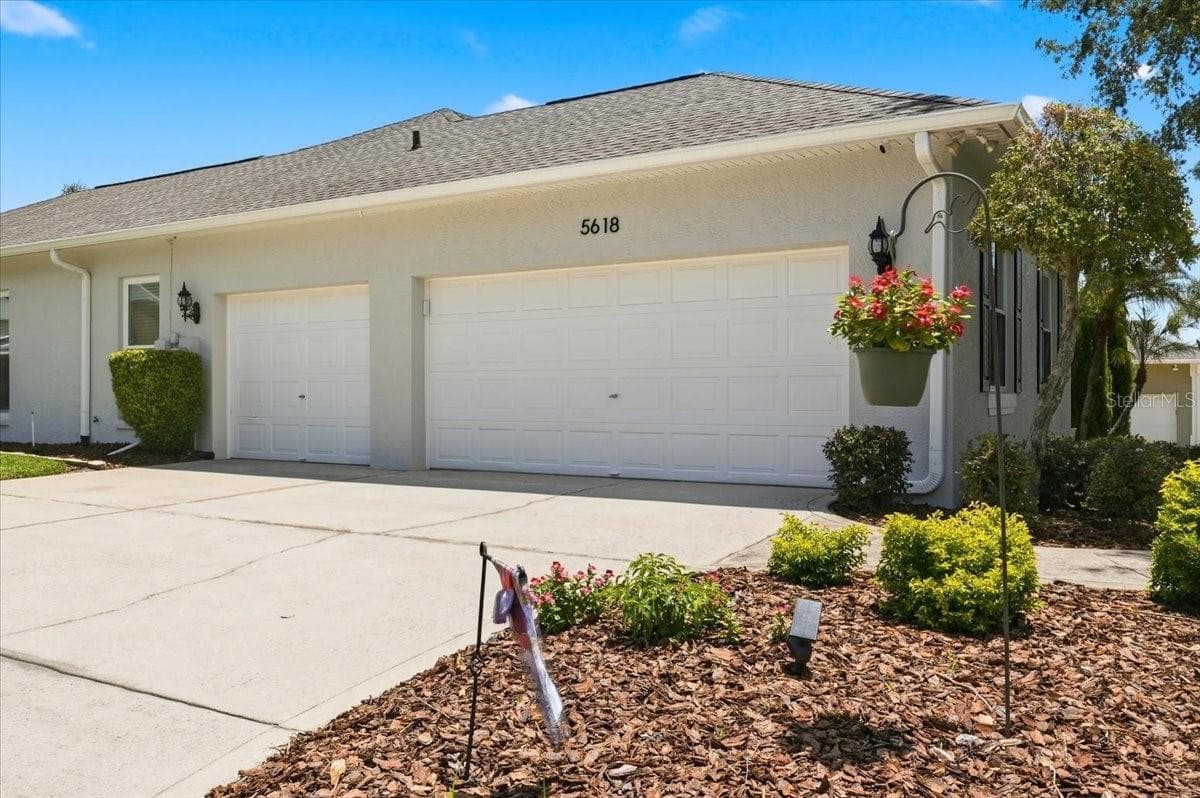 Single Family Residence at 5618 SUMMERLAND HILLS DR, LAKELAND, photo 49 of 63
