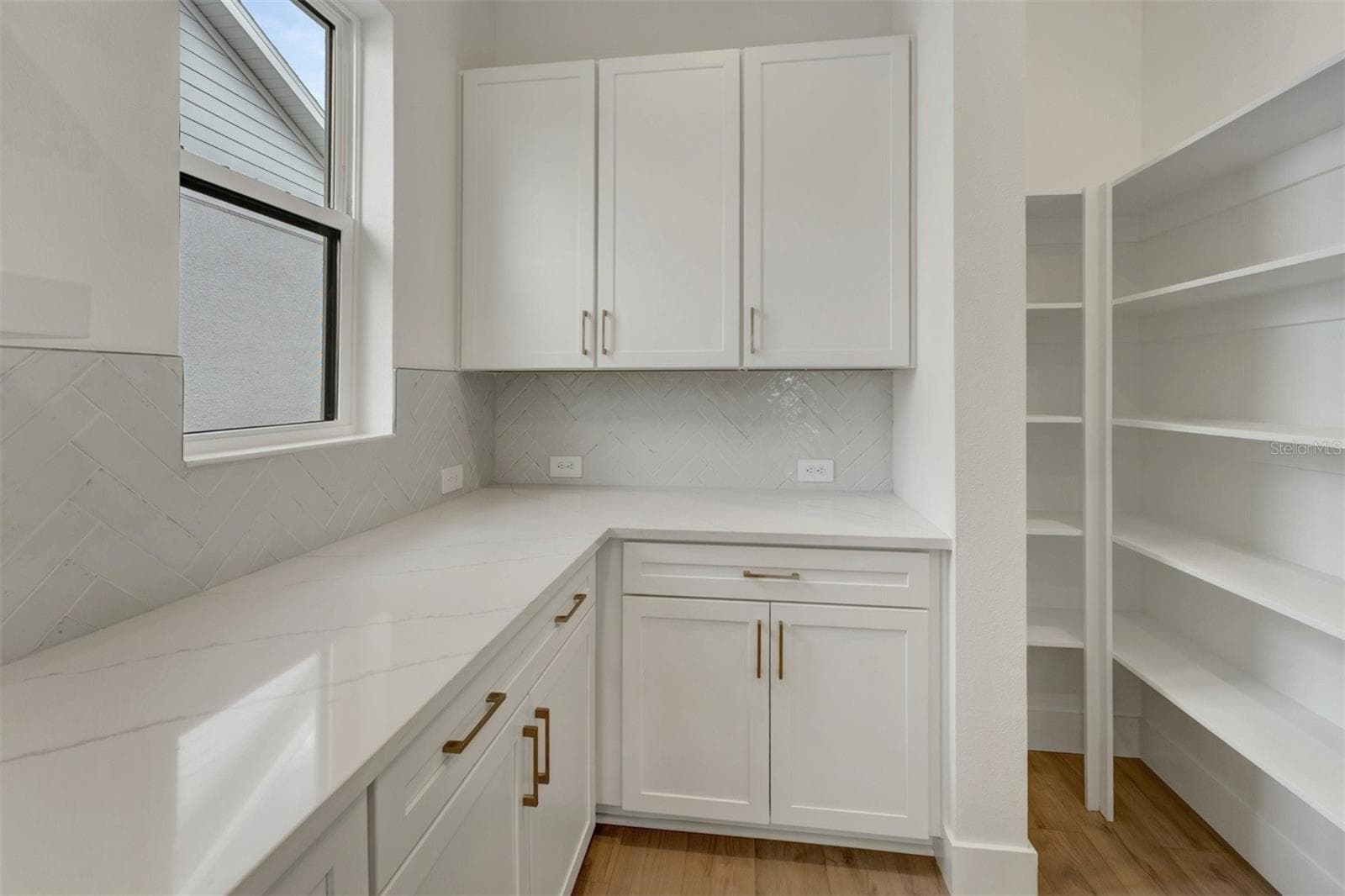 Pantry - 7249 MEADOWSHADE CT, SARASOTA