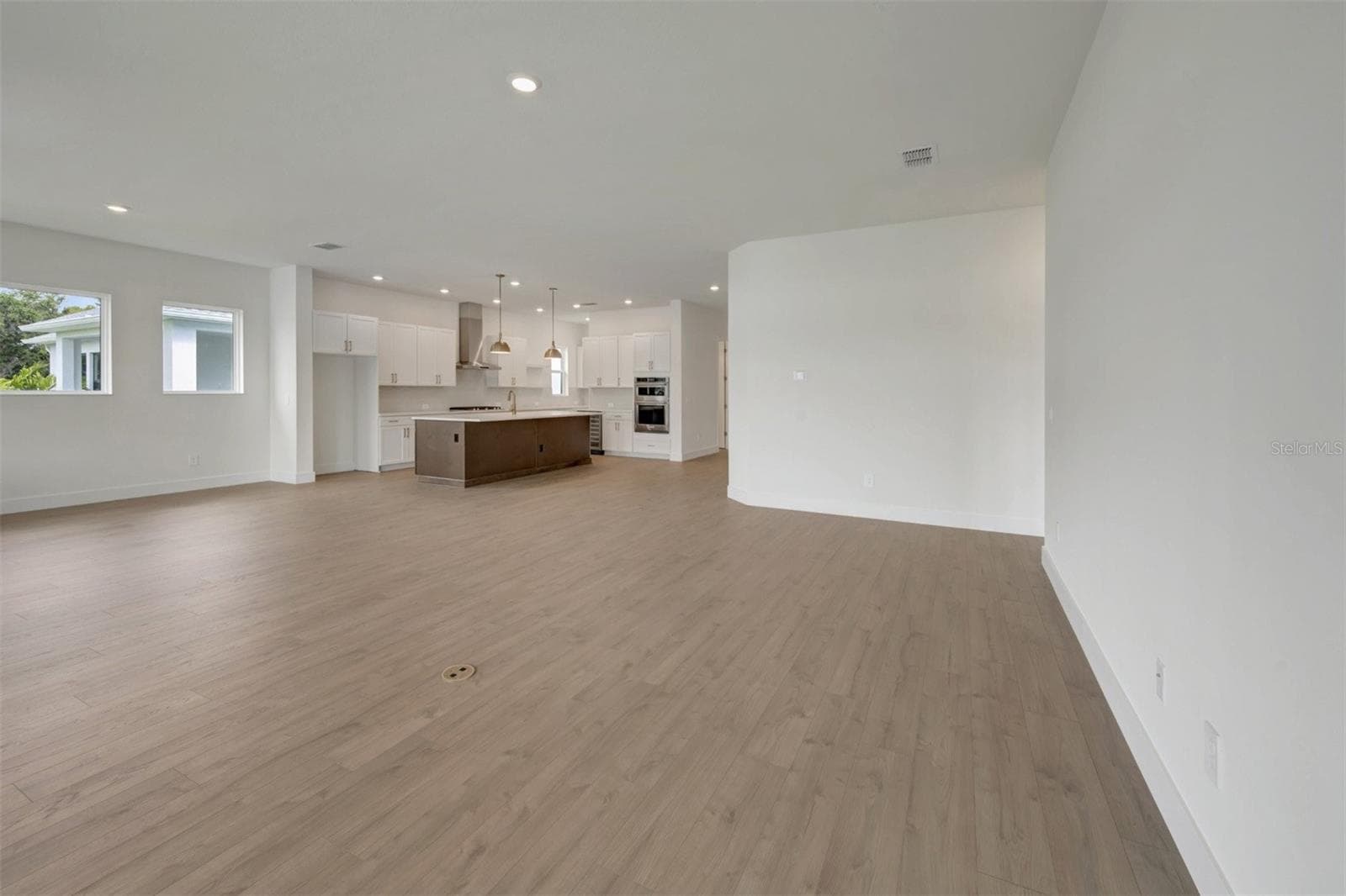 Family Room - 7249 MEADOWSHADE CT, SARASOTA