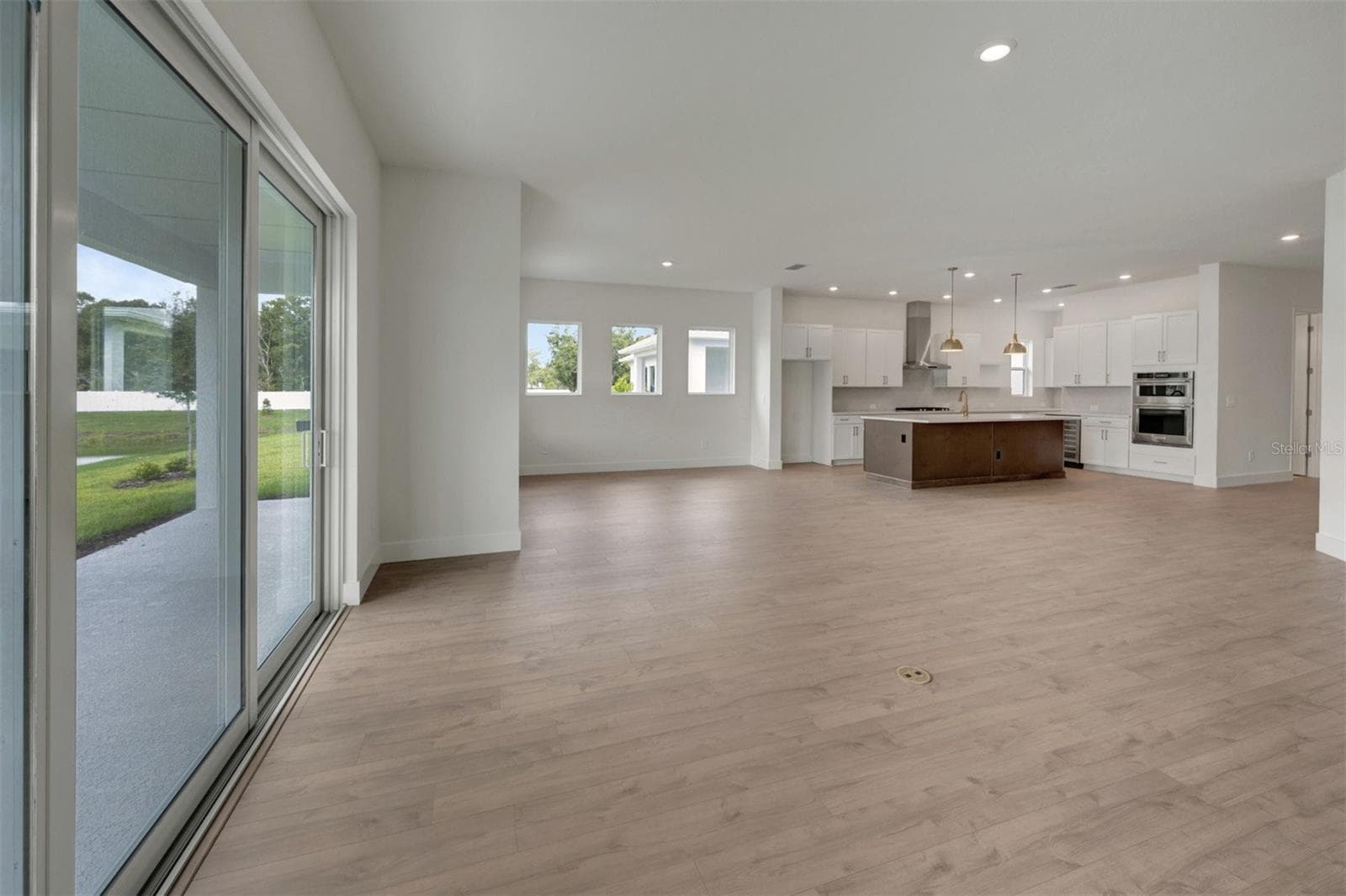 Family Room - 7249 MEADOWSHADE CT, SARASOTA