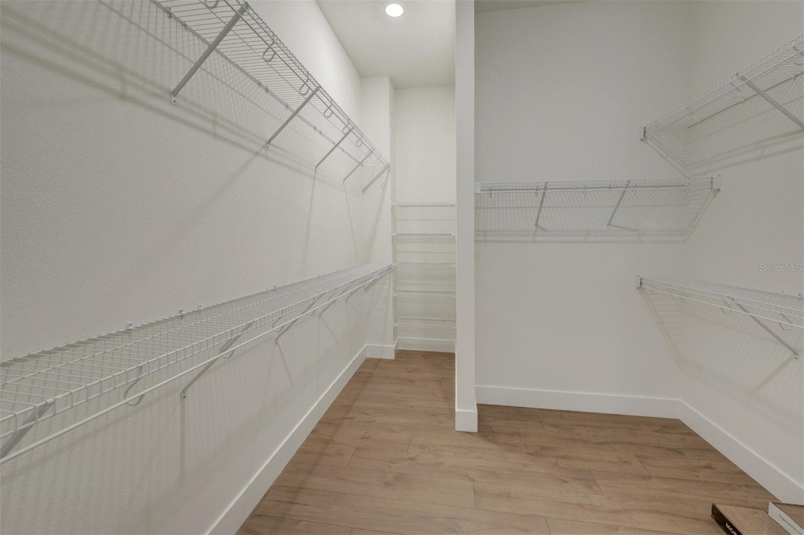 Owner's Closet - 7249 MEADOWSHADE CT, SARASOTA