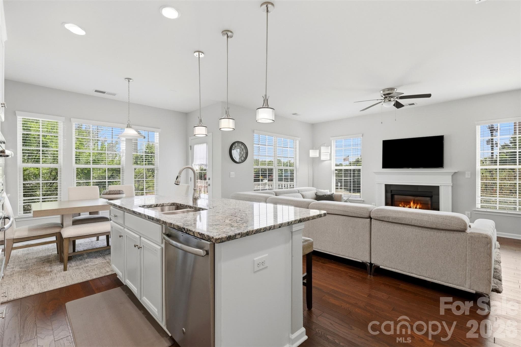Townhouse at 509 Dulaney Drive, Fort Mill, photo 6 of 31