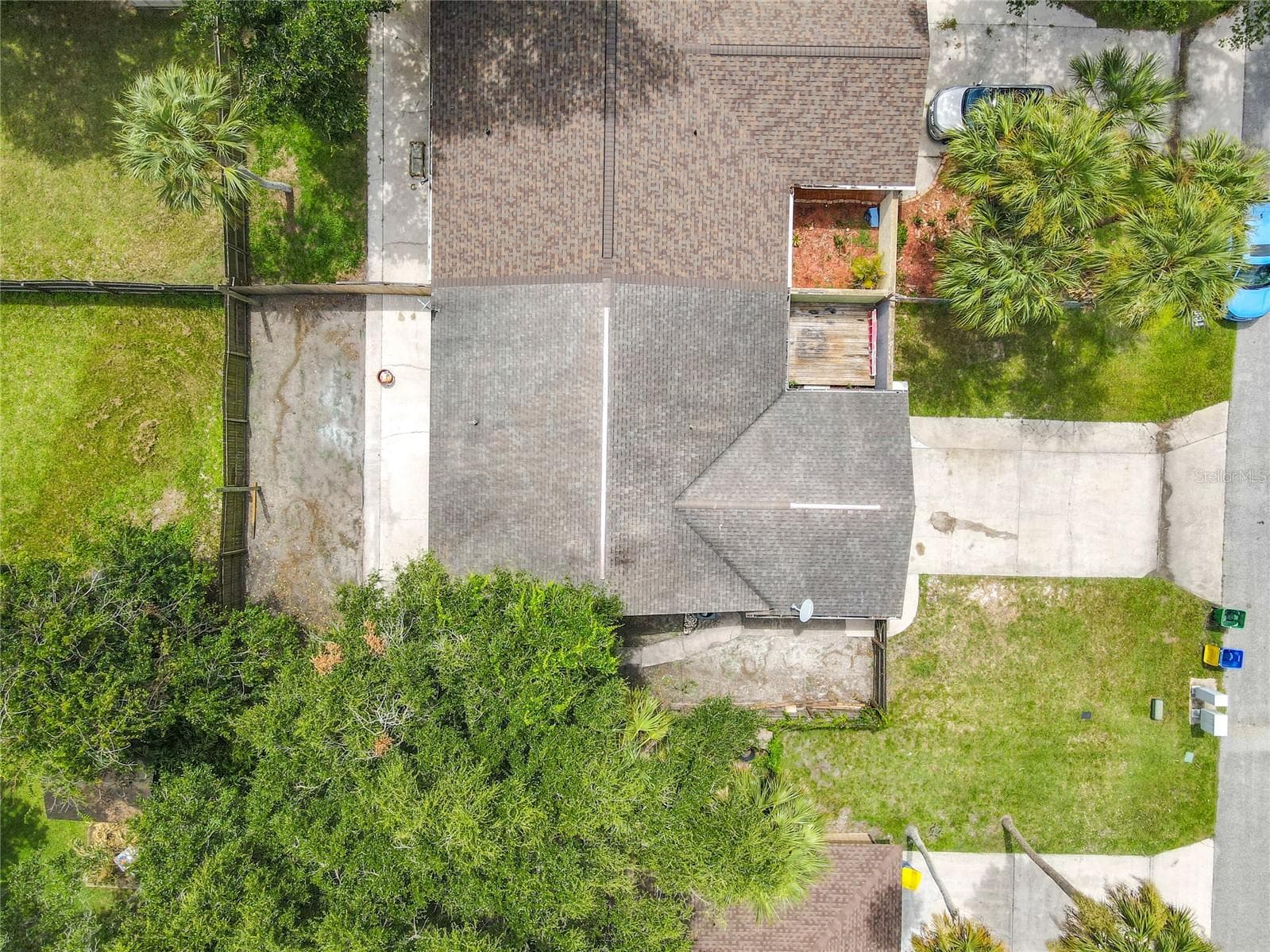 Single Family Residence at 1302 BOND ST, EDGEWATER, photo 3 of 46