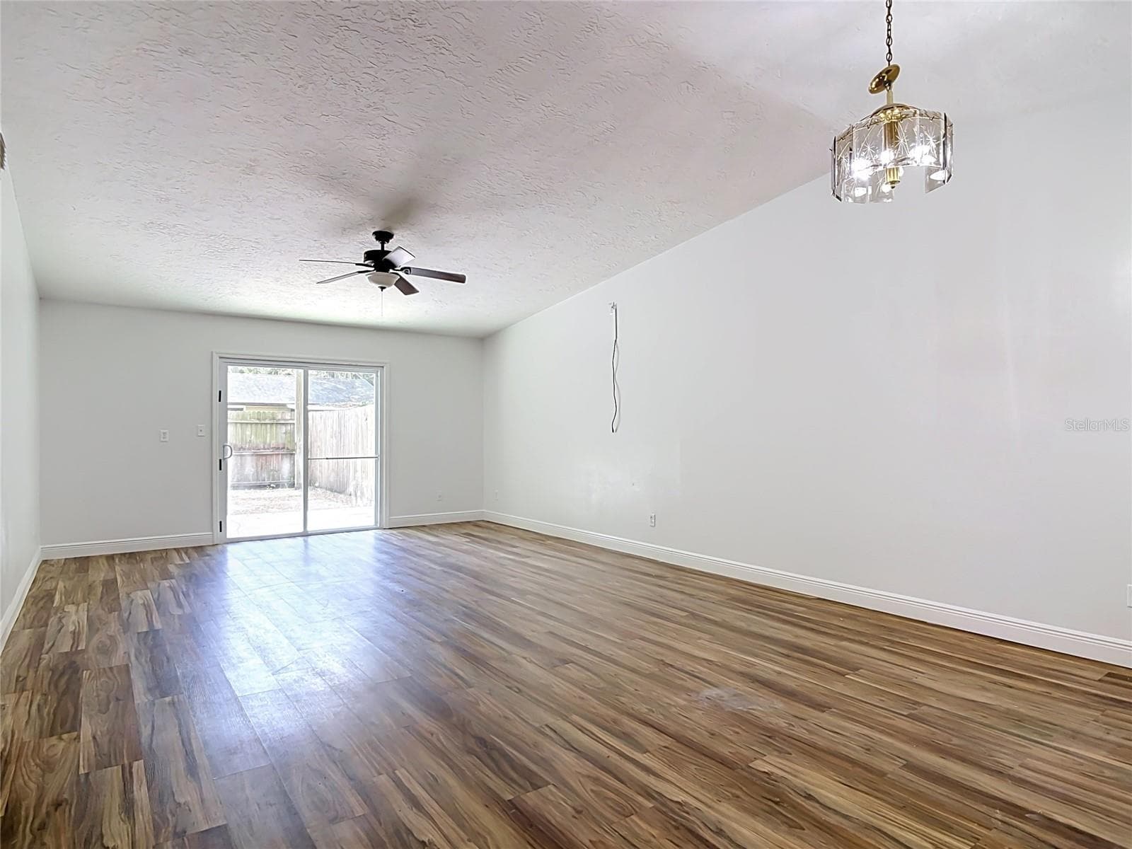 Single Family Residence at 1302 BOND ST, EDGEWATER, photo 9 of 46