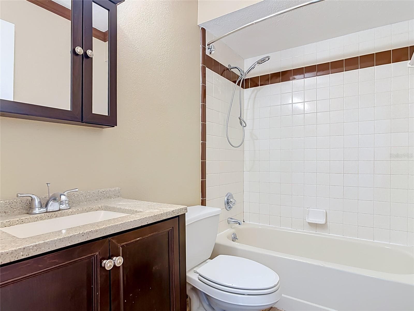 Single Family Residence at 1302 BOND ST, EDGEWATER, photo 23 of 46