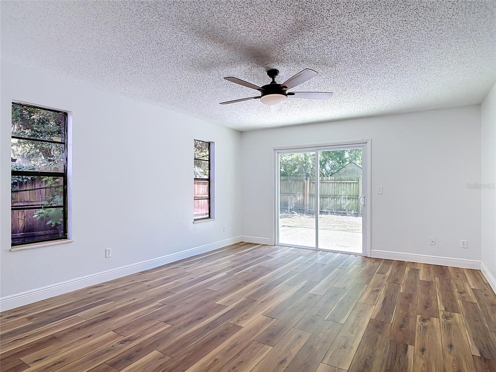 Single Family Residence at 1302 BOND ST, EDGEWATER, photo 26 of 46