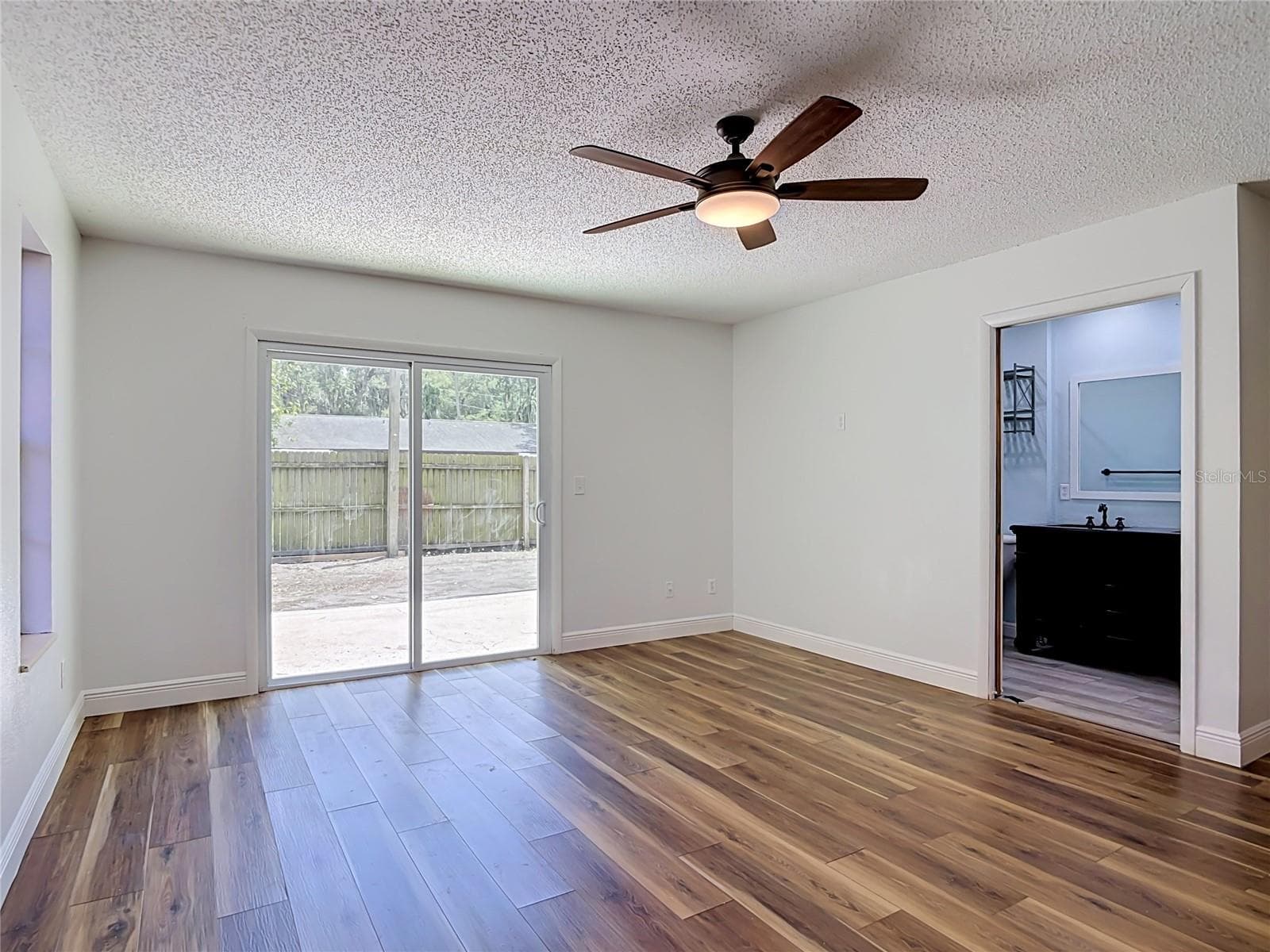 Single Family Residence at 1302 BOND ST, EDGEWATER, photo 27 of 46