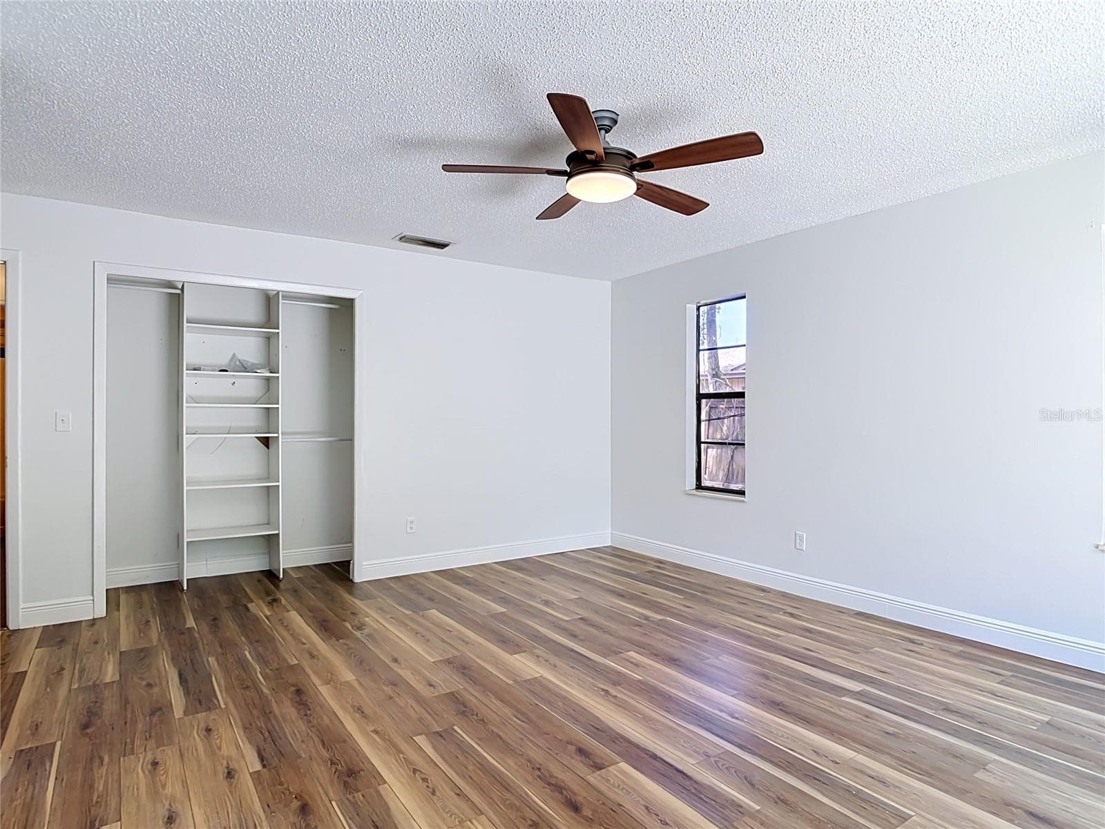 Single Family Residence at 1302 BOND ST, EDGEWATER, photo 29 of 46