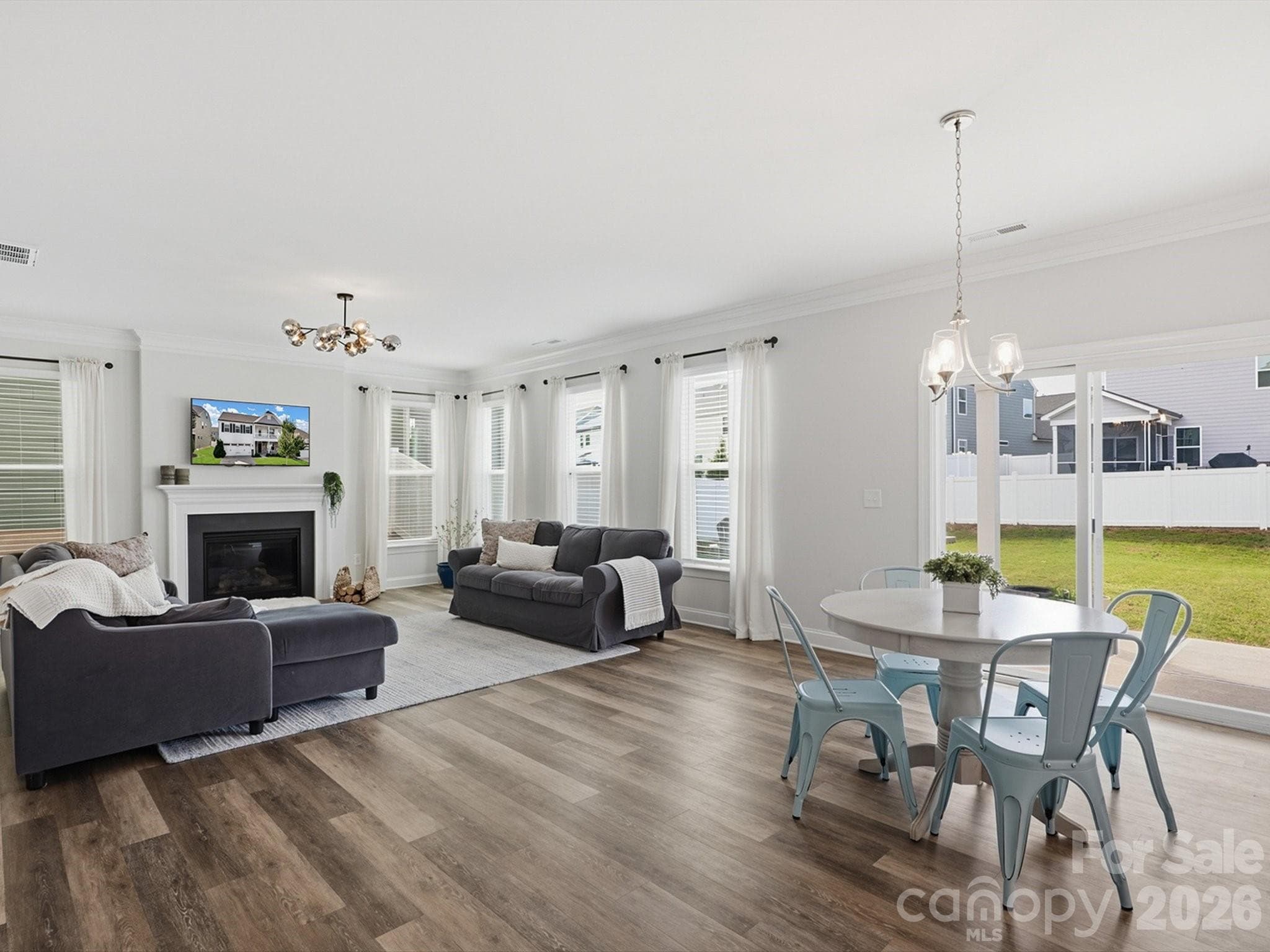 Single Family Residence at Lancaster, photo 4 of 40