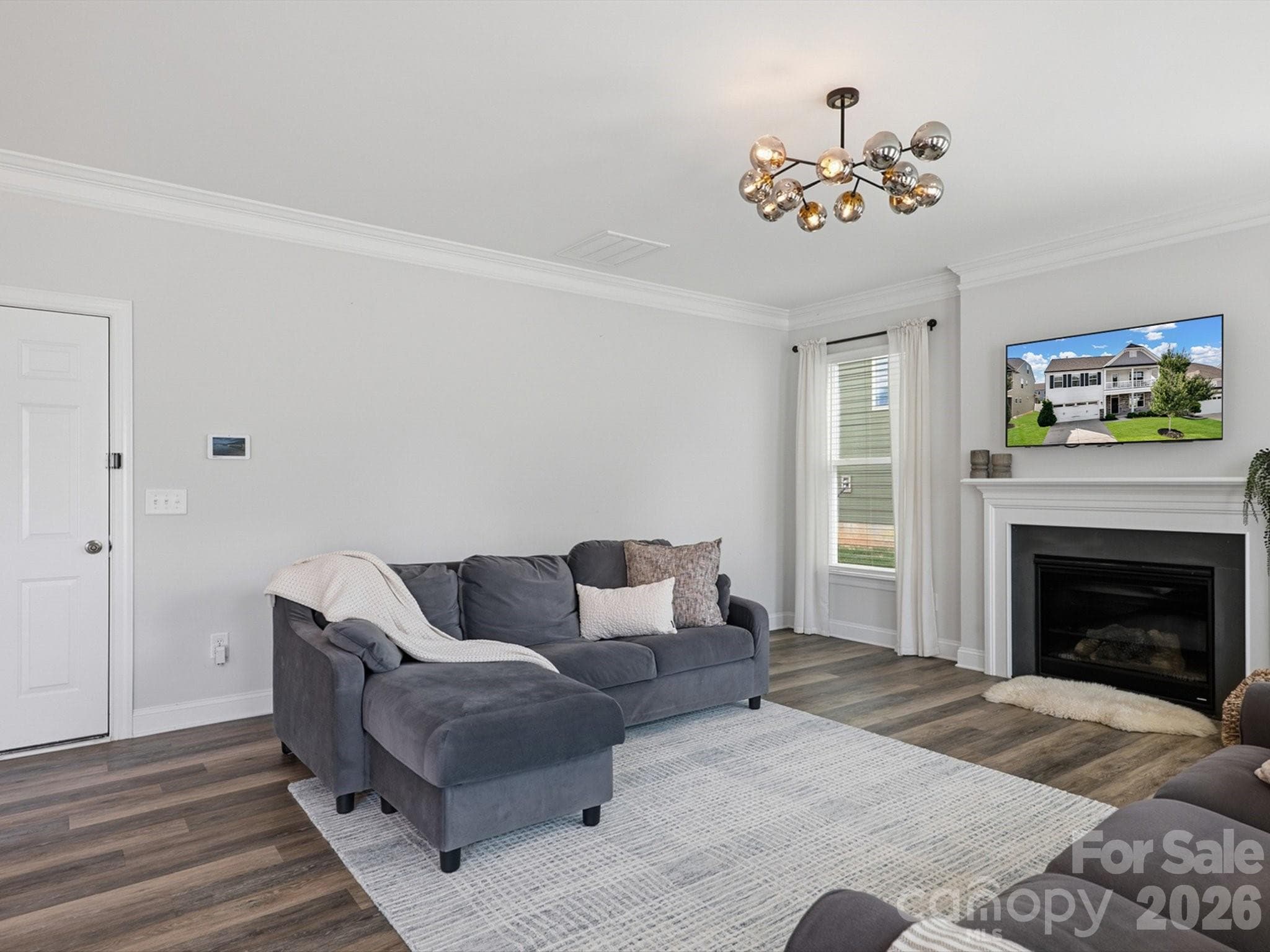 Single Family Residence at 7122 Astella Way, Lancaster, photo 14 of 46