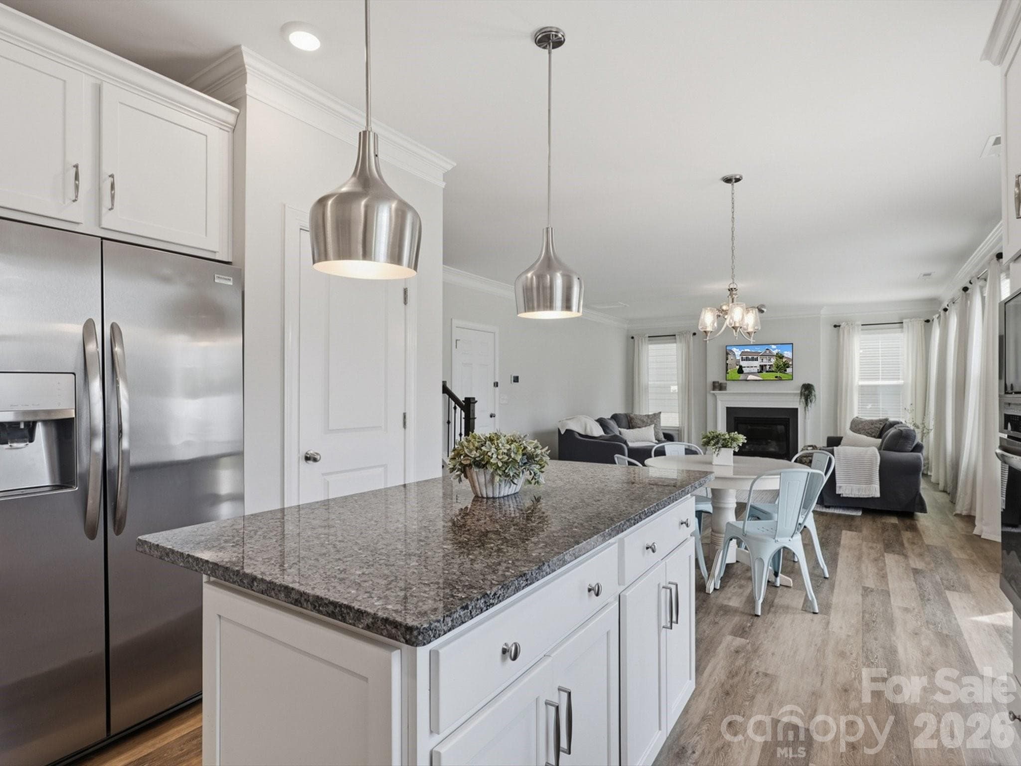 Single Family Residence at 7122 Astella Way, Lancaster, photo 18 of 46
