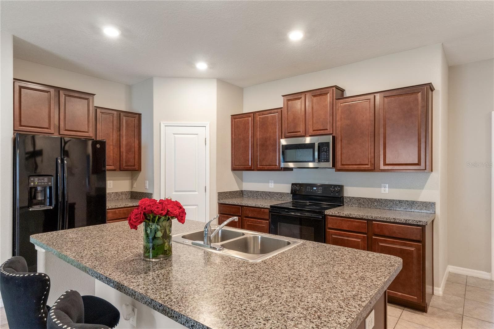 Single Family Residence at 2987 MOULDEN HOLLOW DR, ZEPHYRHILLS, photo 9 of 28