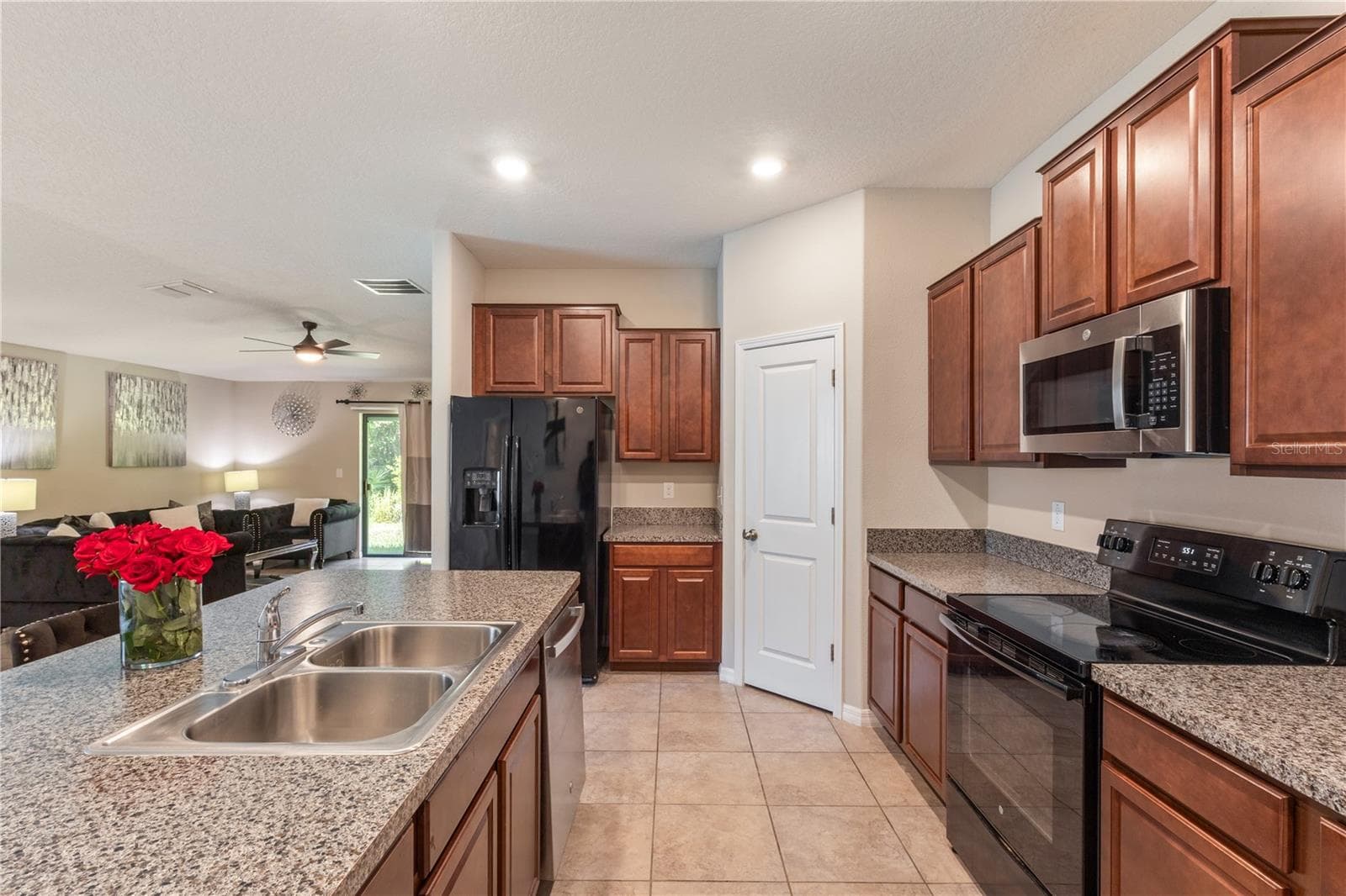 Single Family Residence at 2987 MOULDEN HOLLOW DR, ZEPHYRHILLS, photo 10 of 28