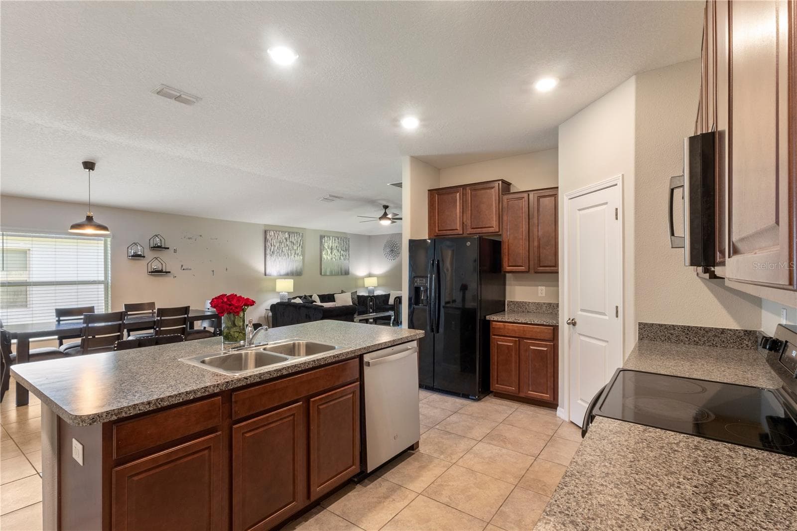 Single Family Residence at 2987 MOULDEN HOLLOW DR, ZEPHYRHILLS, photo 13 of 28