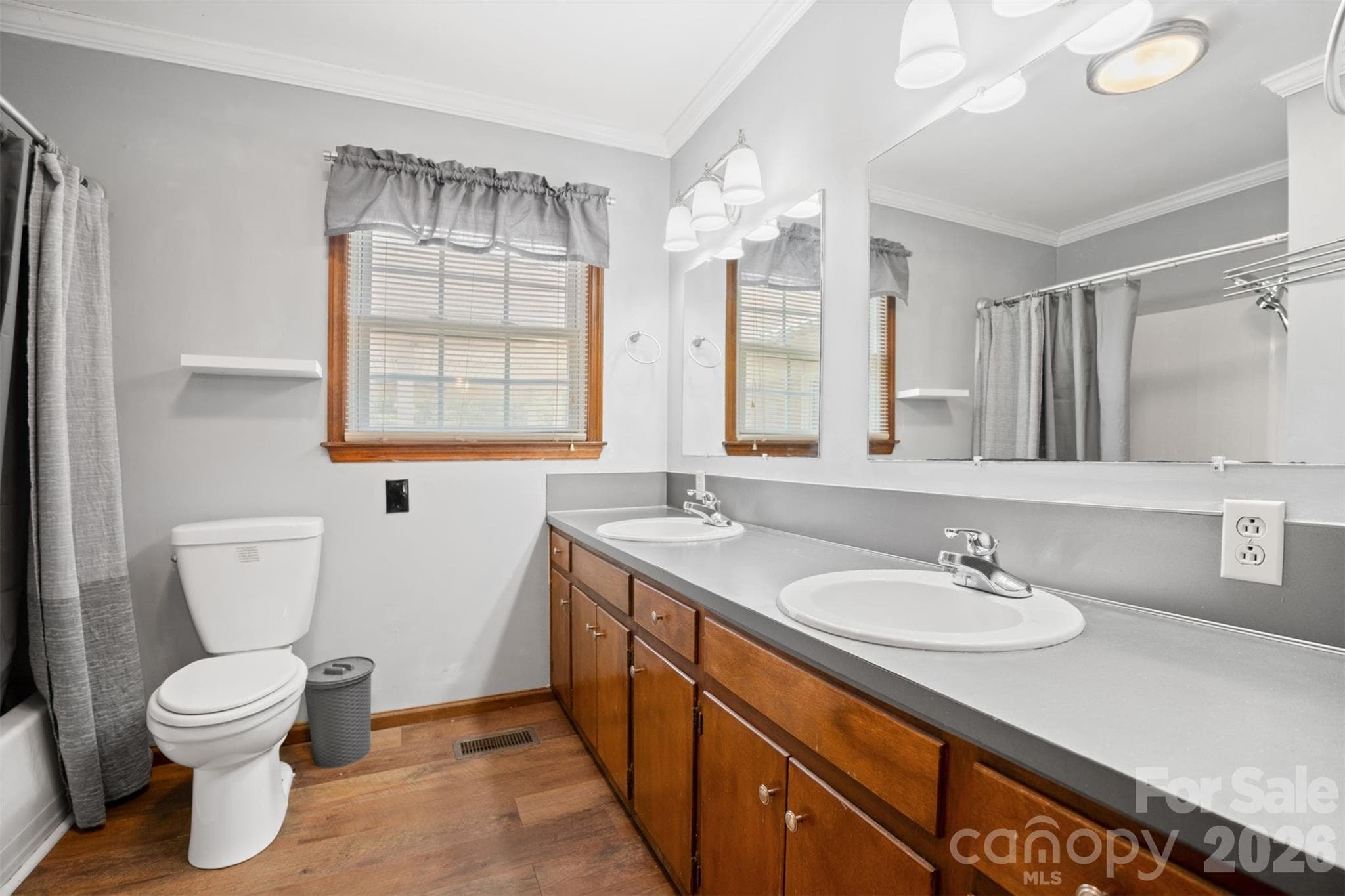 Primary Bath - 218 S Plantation Road, Lancaster
