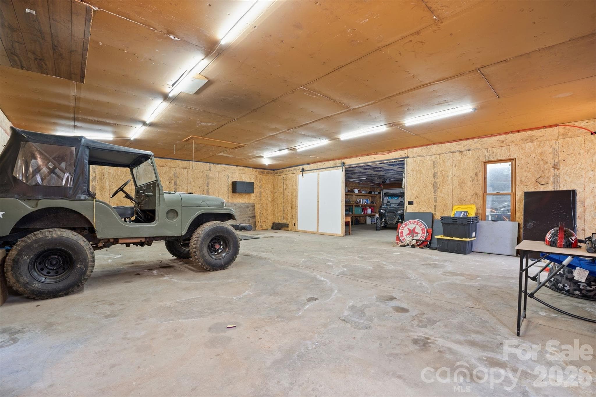 Detached Workshop - 218 S Plantation Road, Lancaster