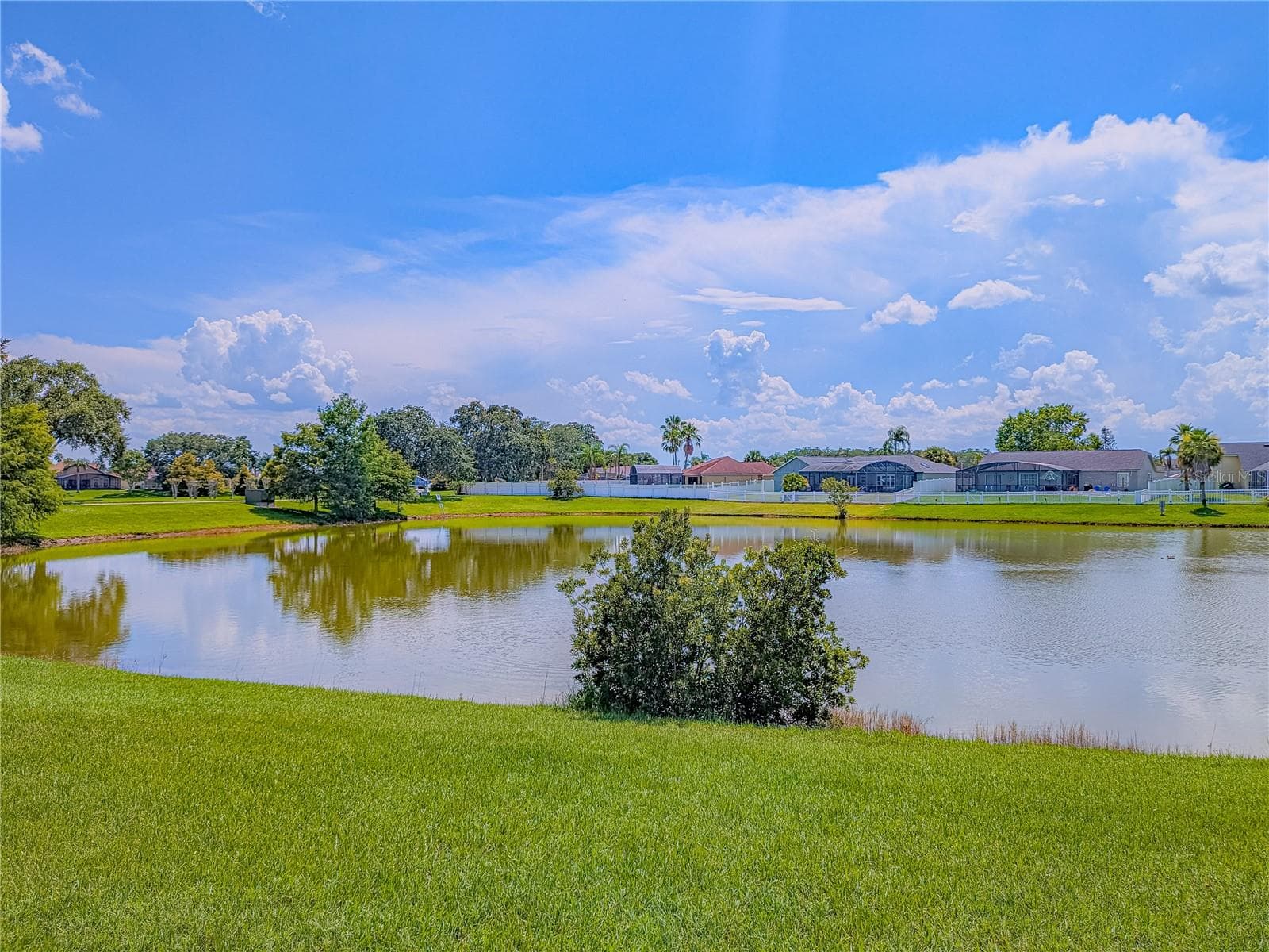 Single Family Residence at 2408 SHELBY CIR, KISSIMMEE, photo 4 of 4
