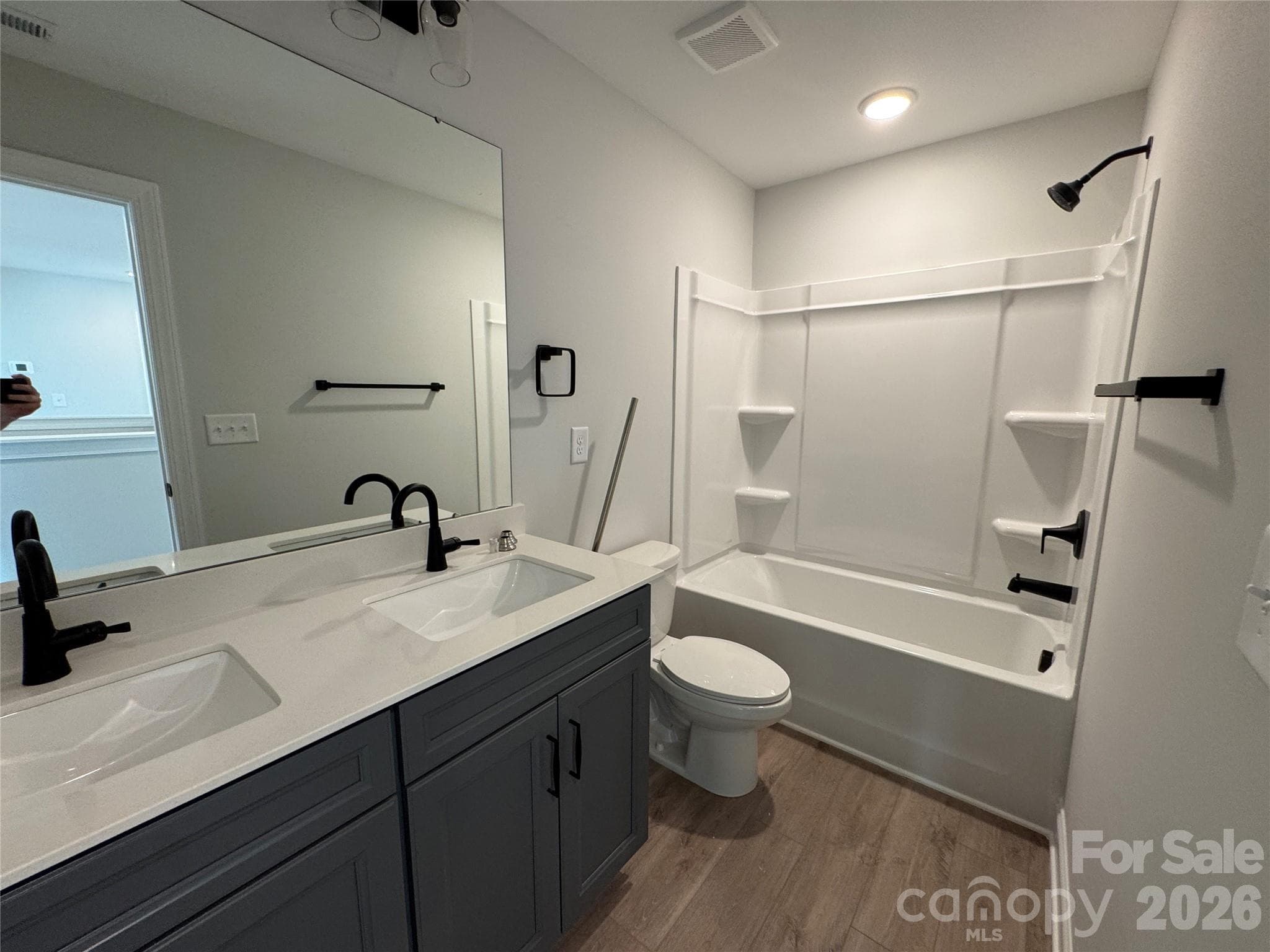 Bath 2 - 2229 Tabor Road, Sherrills Ford