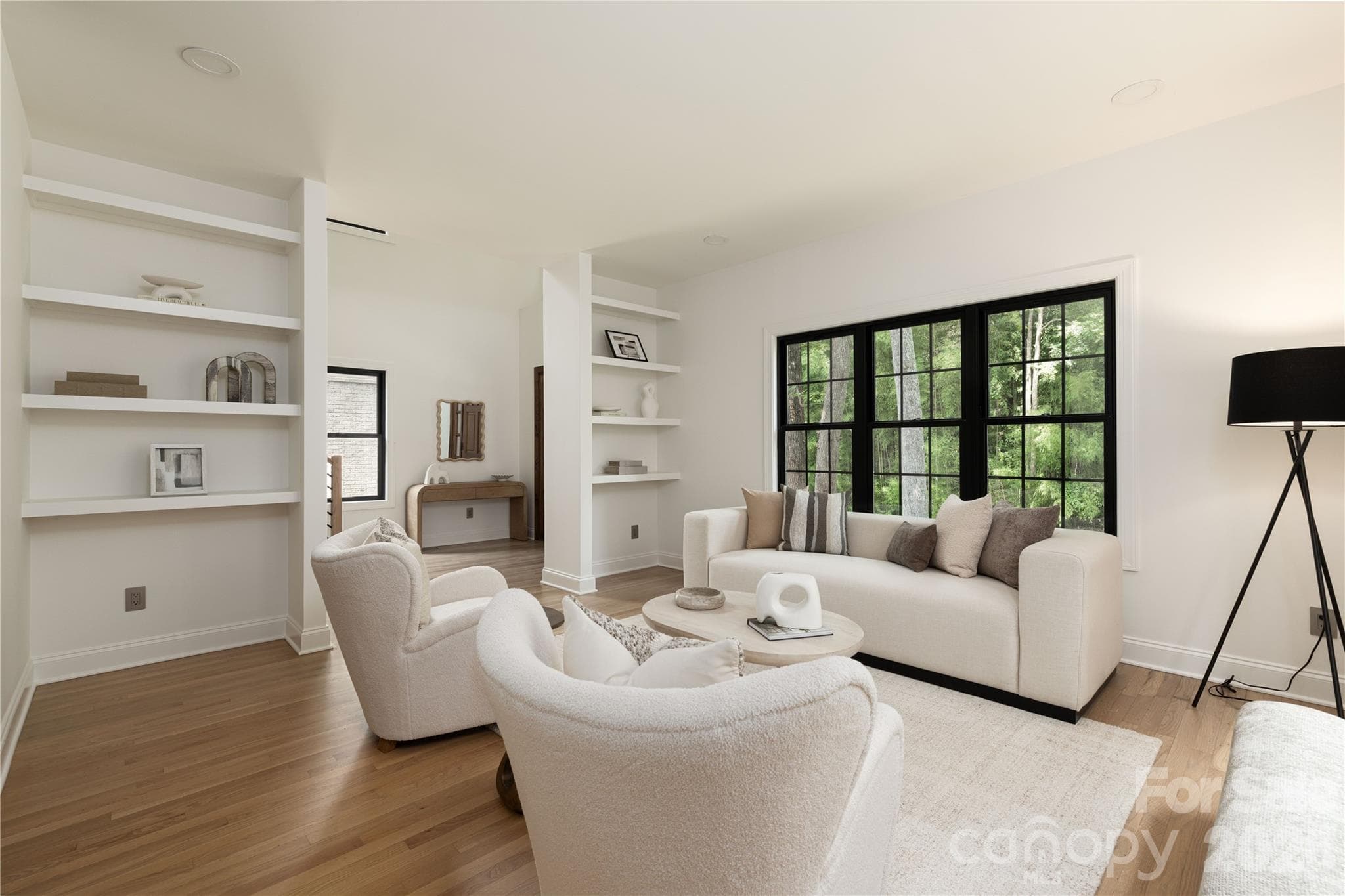 Single Family Residence at 732 Ellsworth Road, Charlotte, photo 2 of 38