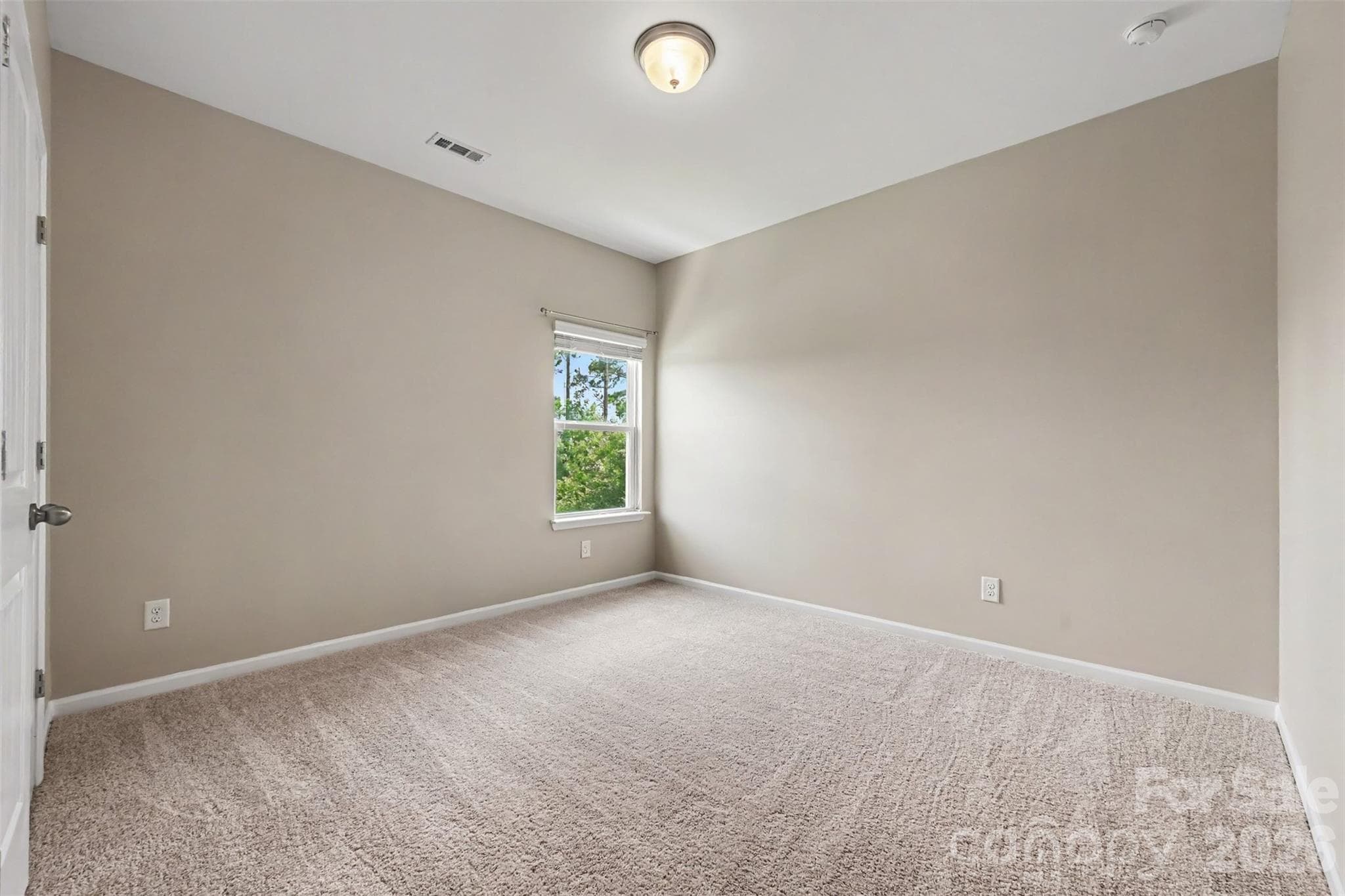 Single Family Residence at 230 Sycamore Drive, Lancaster, photo 18 of 37