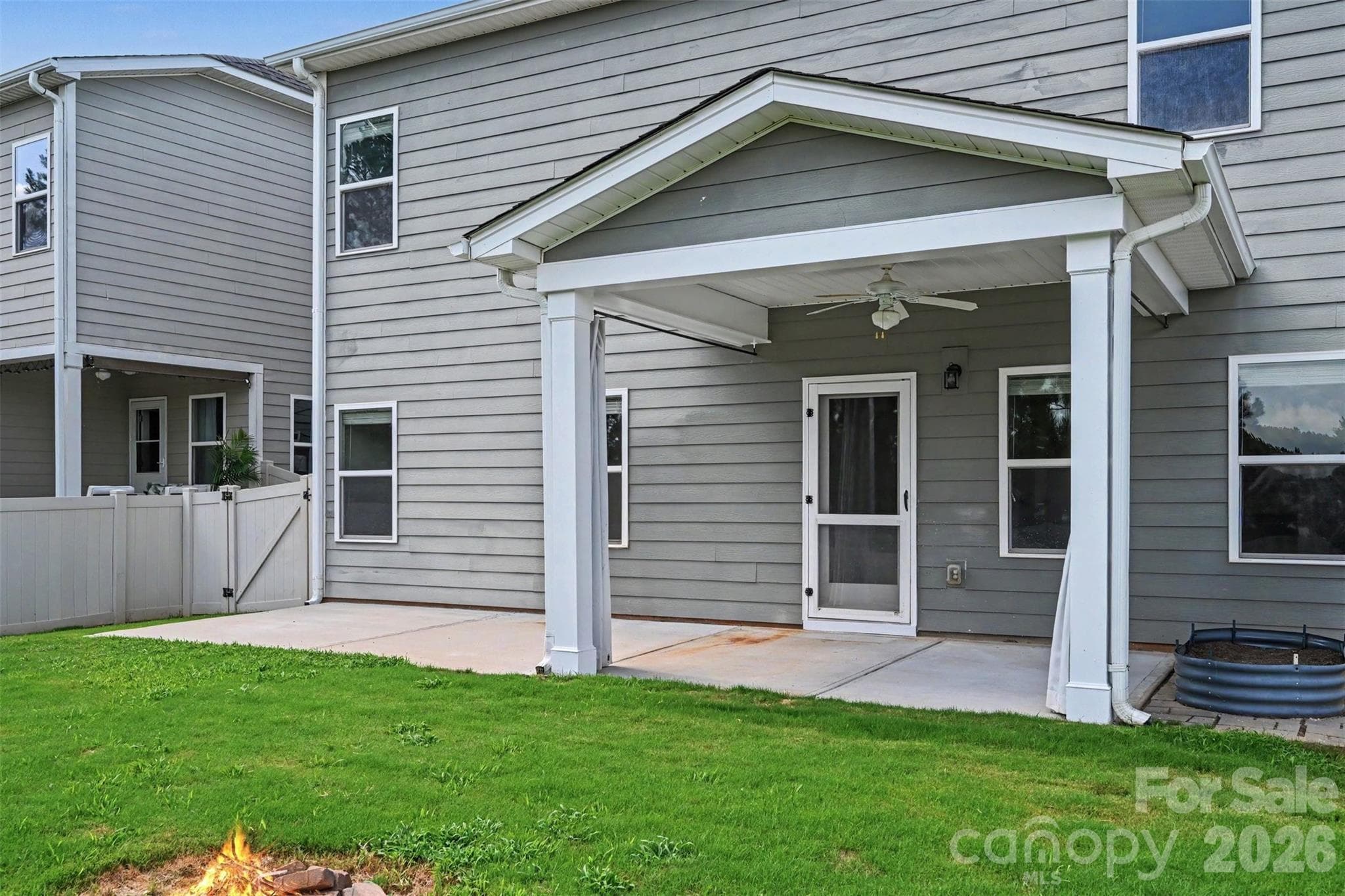 Single Family Residence at 230 Sycamore Drive, Lancaster, photo 24 of 37