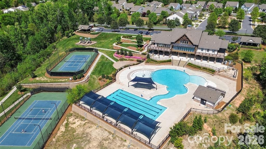 Townhouse at 306 Ascot Run Way, Fort Mill, photo 29 of 32