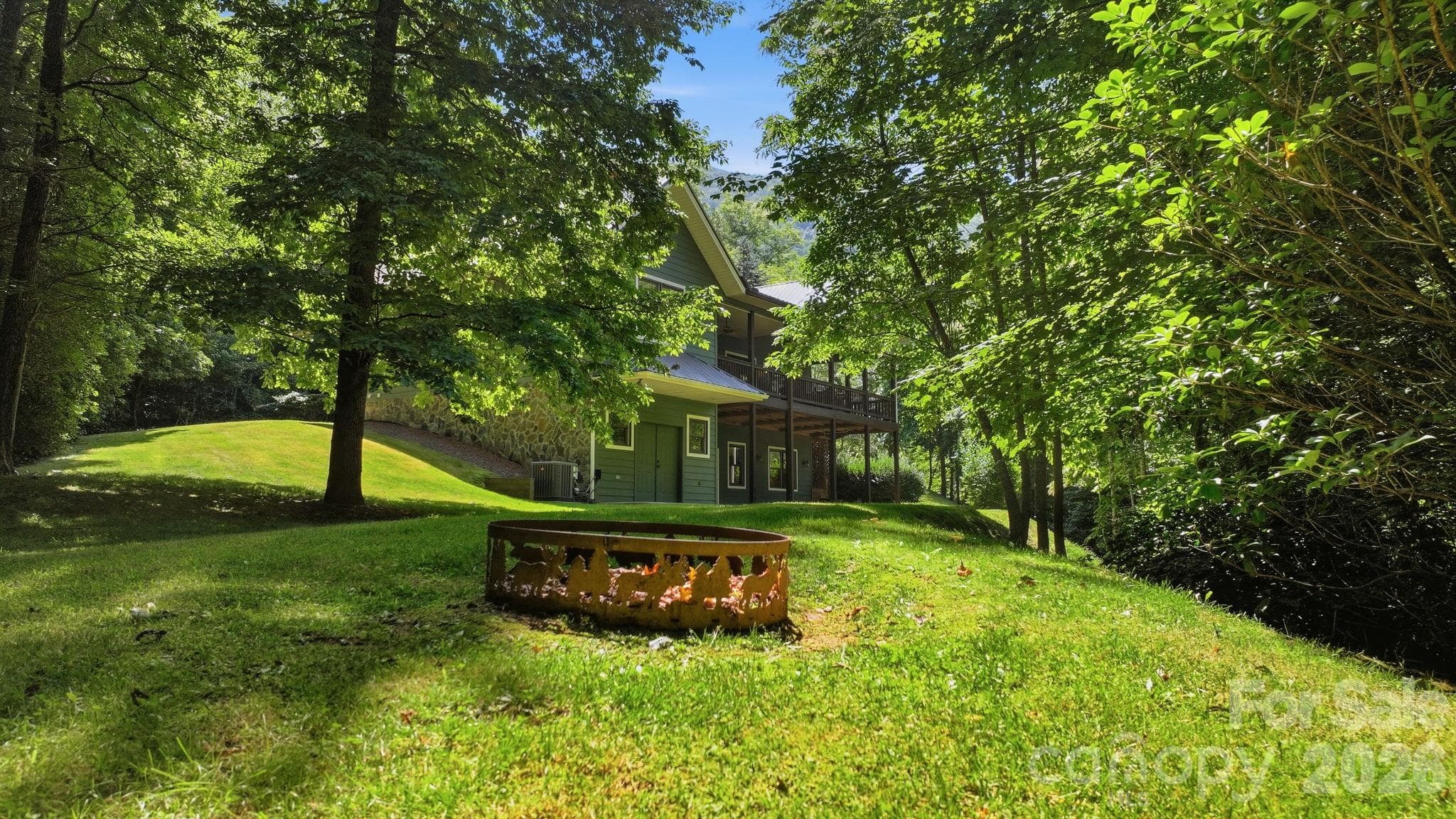 Single Family Residence at 121 Forest Run Rd Forest Run Road, Whittier, photo 4 of 45