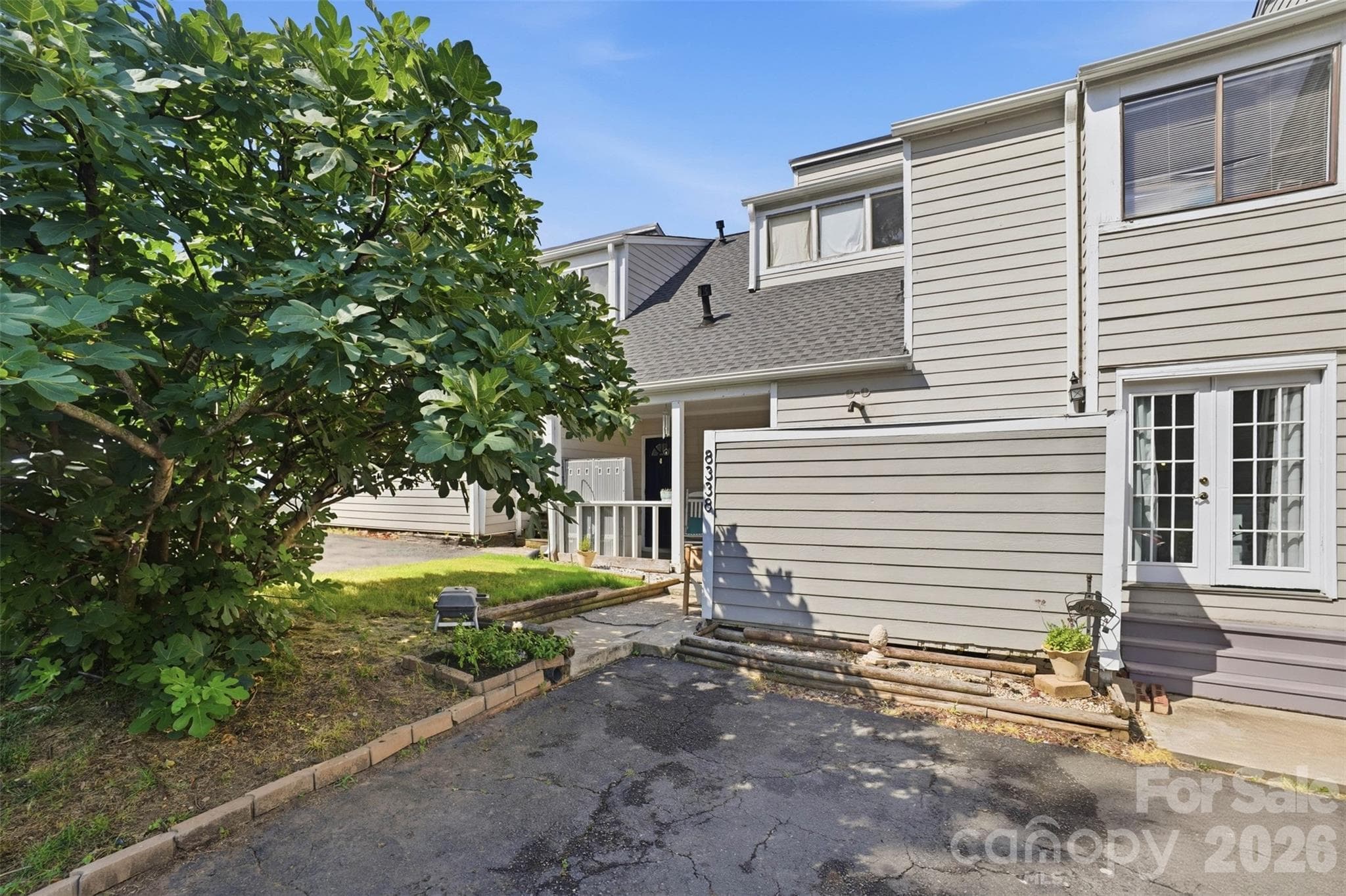 Townhouse at 8338 Cricket Lake Drive, Charlotte, photo 2 of 41
